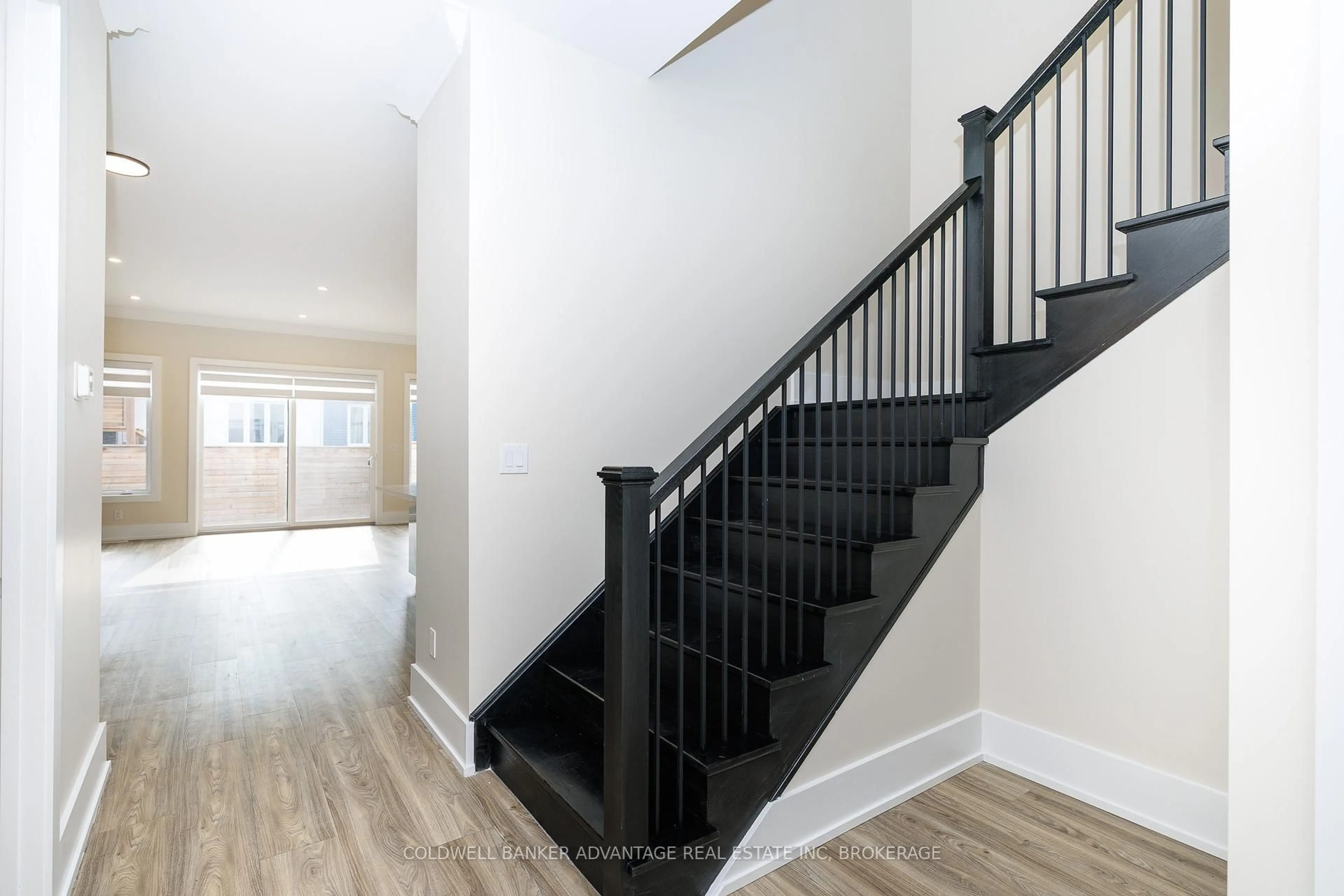 Unknown for 1044 Hansler Rd, Welland Ontario L3C 7M5