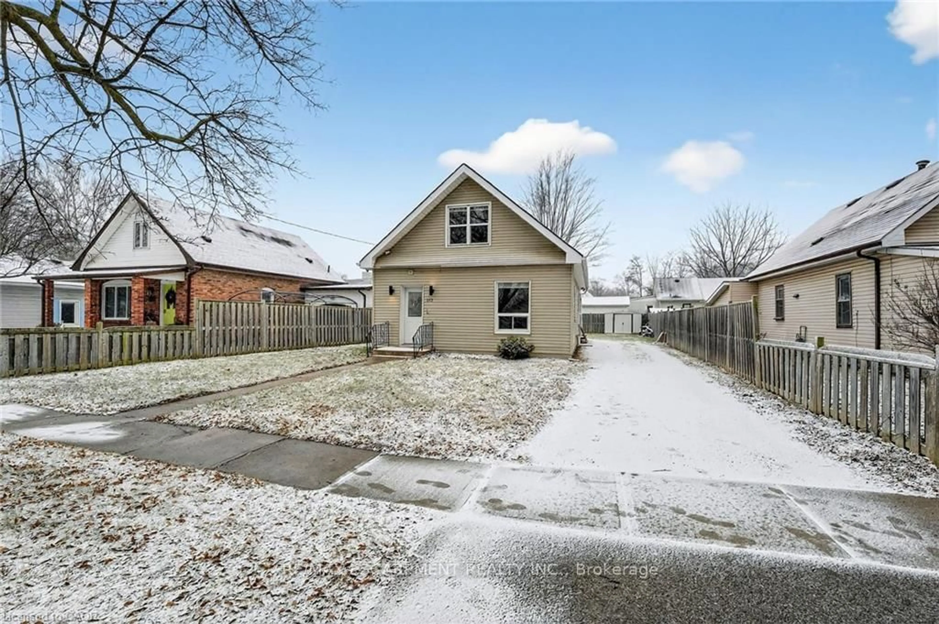 Unknown for 332 QUEEN St, Norfolk Ontario N3Y 3Z1