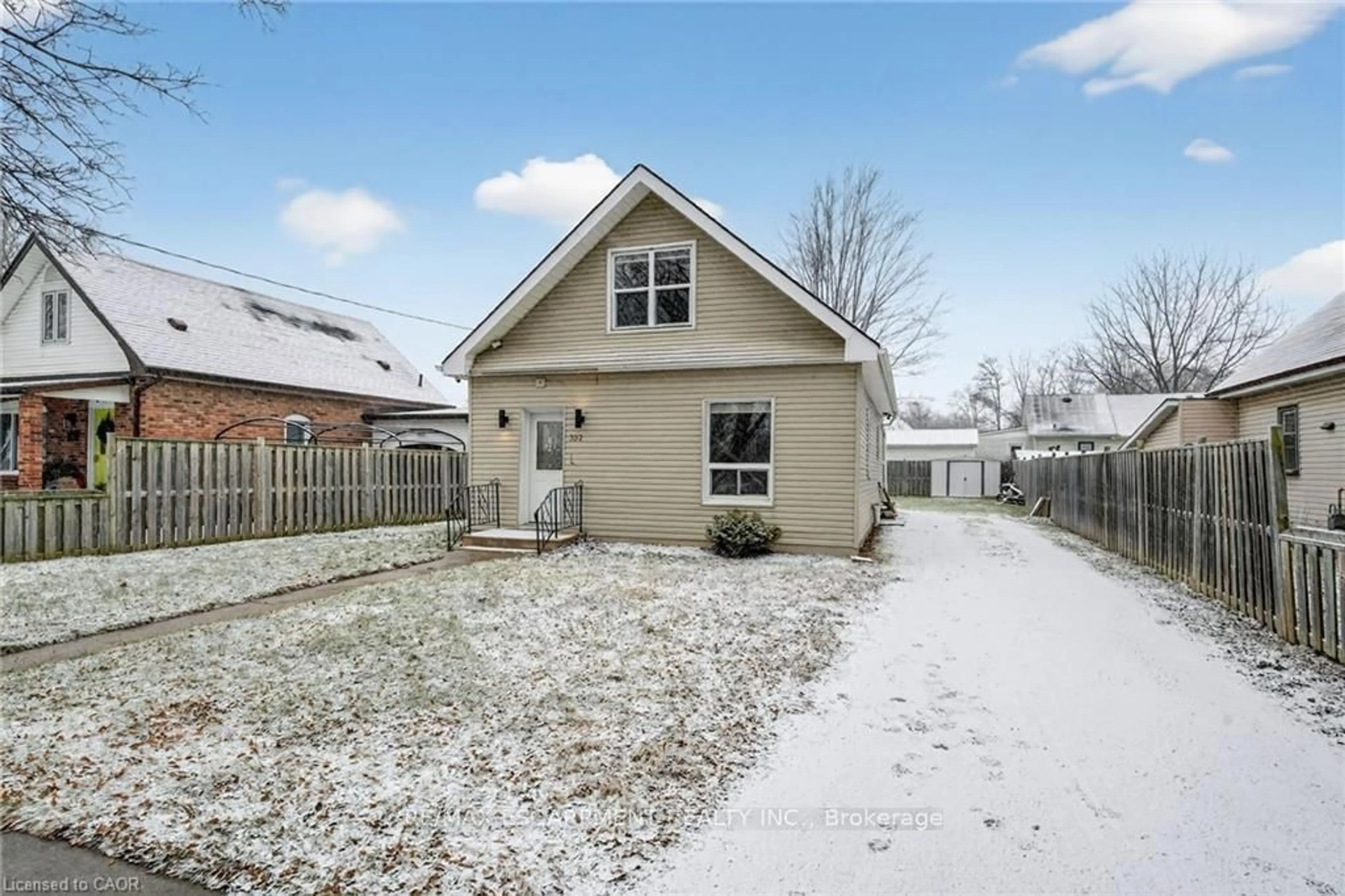 Unknown for 332 QUEEN St, Norfolk Ontario N3Y 3Z1