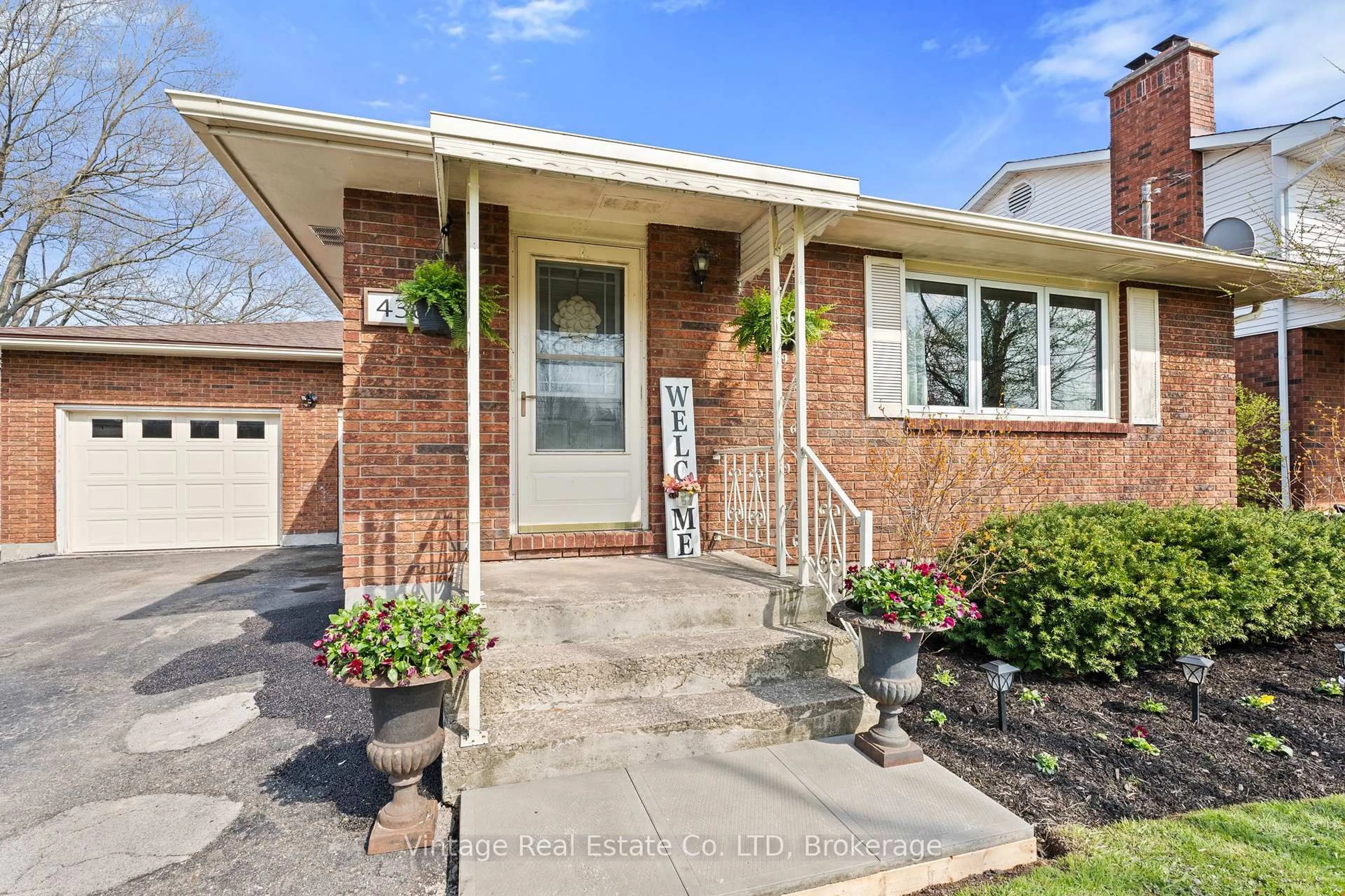 Home with brick exterior material, street for 436 Gorham Rd, Fort Erie Ontario L0S 1N0