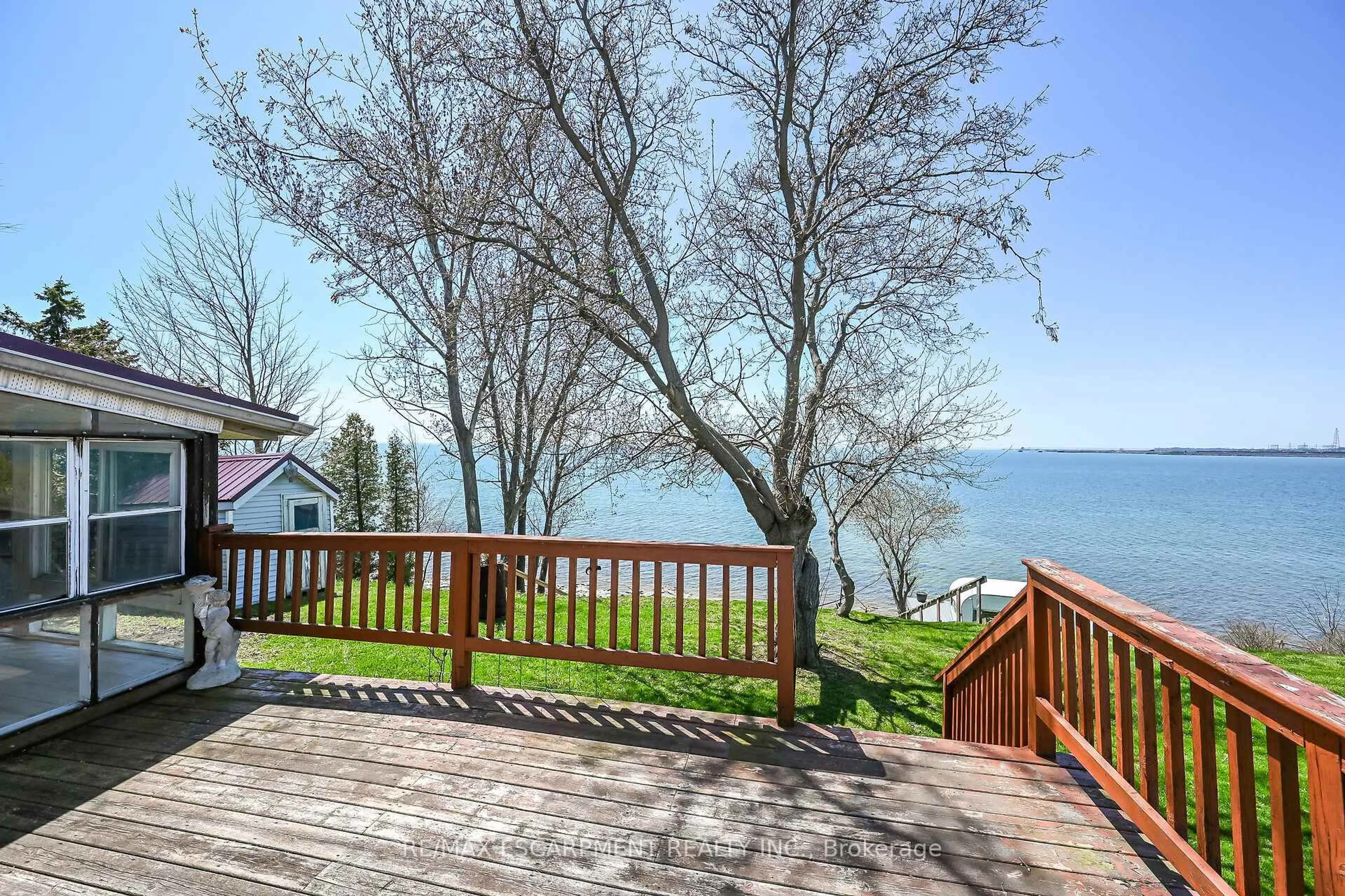 Patio, water/lake/river/ocean view for 406 South Coast Dr, Haldimand Ontario N0A 1L0