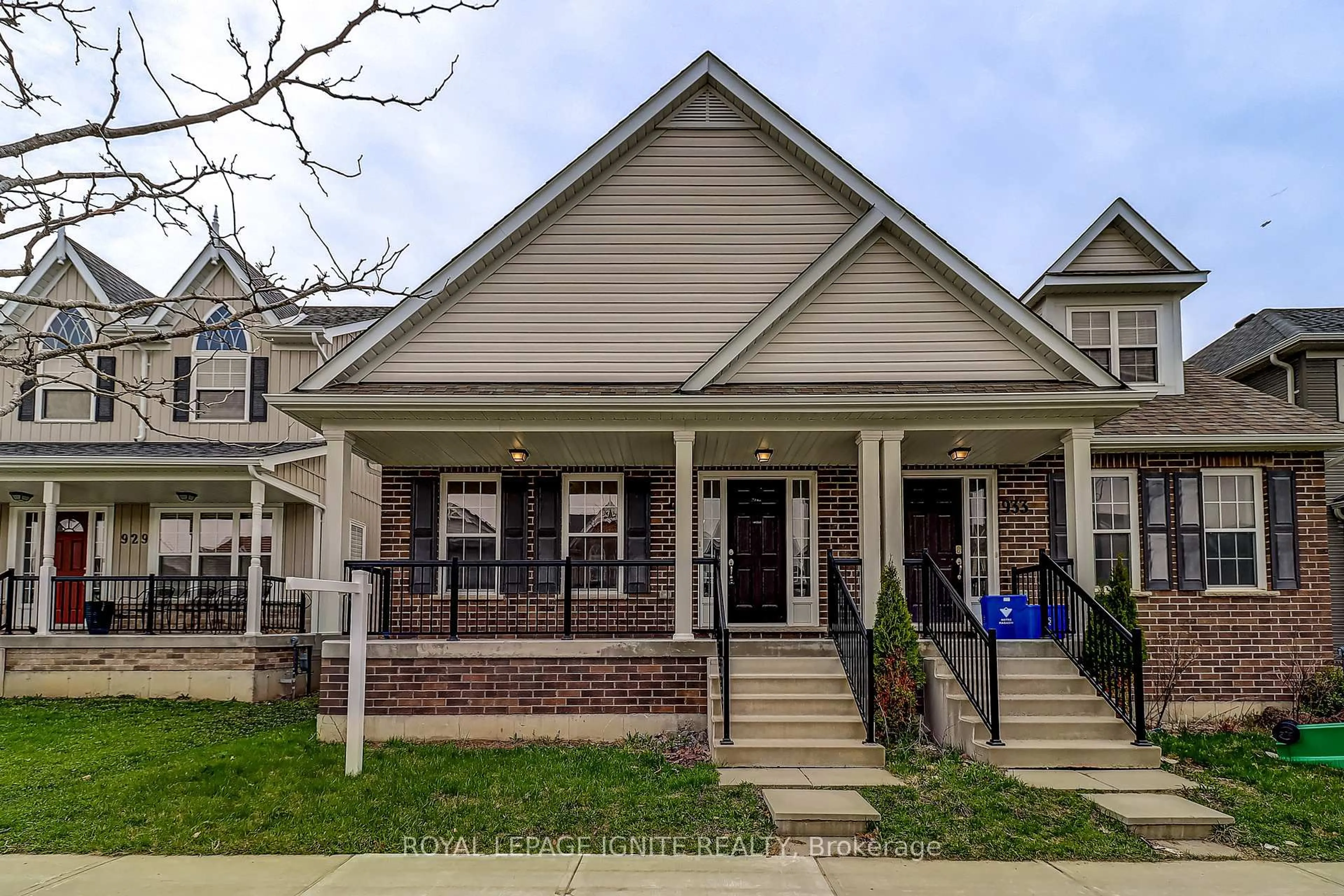 Home with brick exterior material, street for 931 Broadway Blvd, Peterborough Ontario K9H 0J2