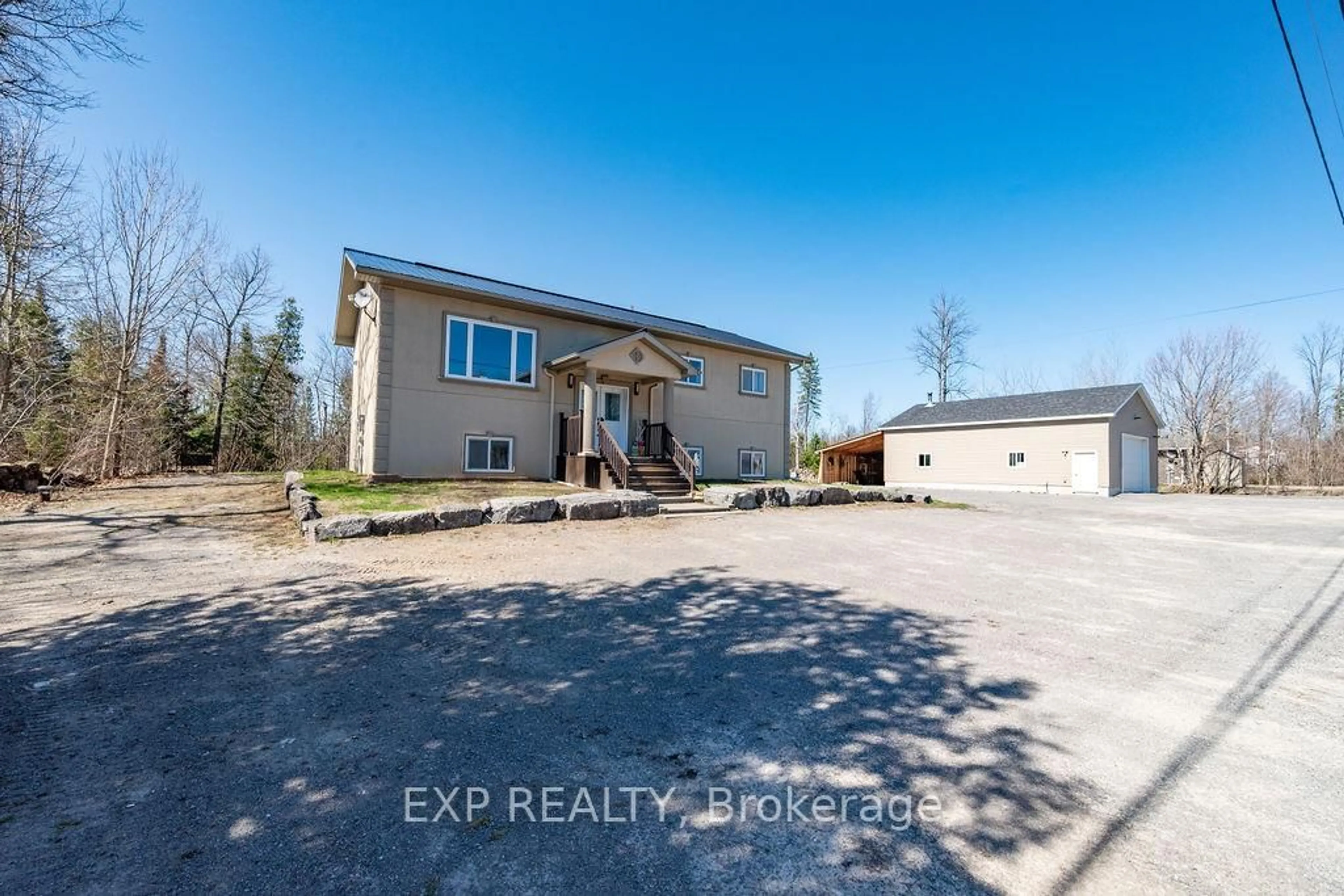 A pic from outside/outdoor area/front of a property/back of a property/a pic from drone, building for 29 Partridge Dr, Calabogie Ontario K0J 1H0