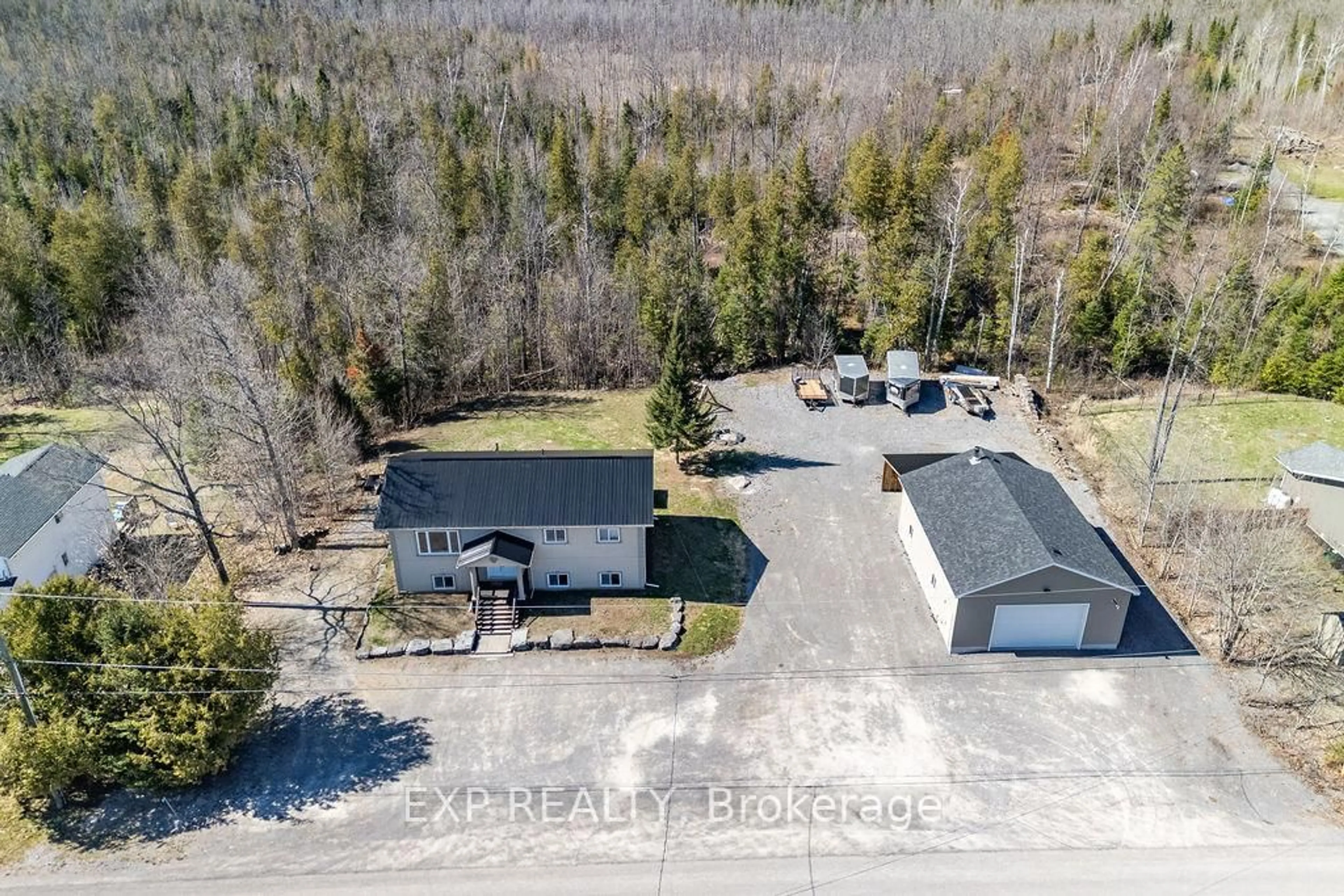 A pic from outside/outdoor area/front of a property/back of a property/a pic from drone, unknown for 29 Partridge Dr, Calabogie Ontario K0J 1H0