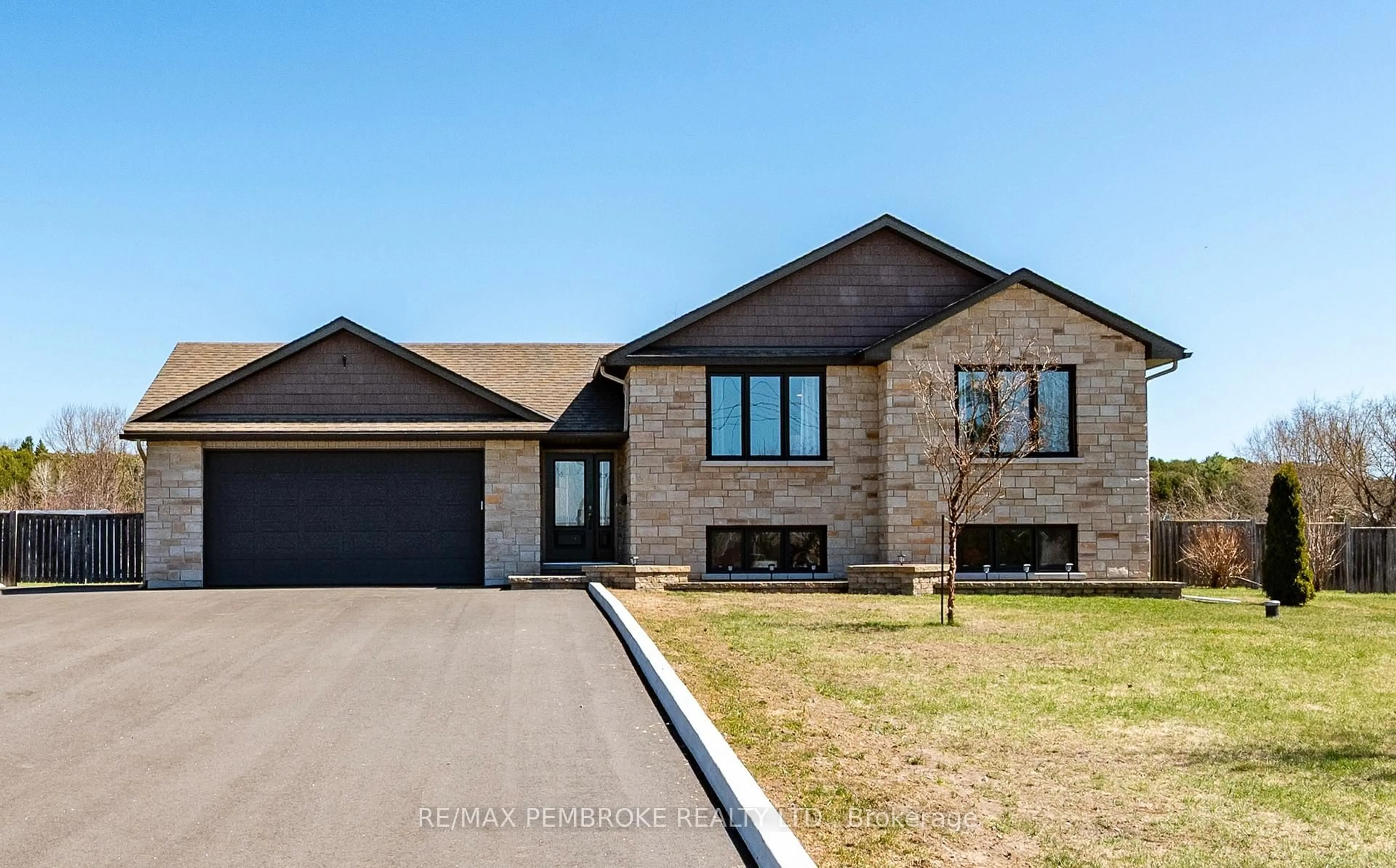 Home with brick exterior material, street for 34 Rapid Rd, Westmeath Ontario K0J 2L0