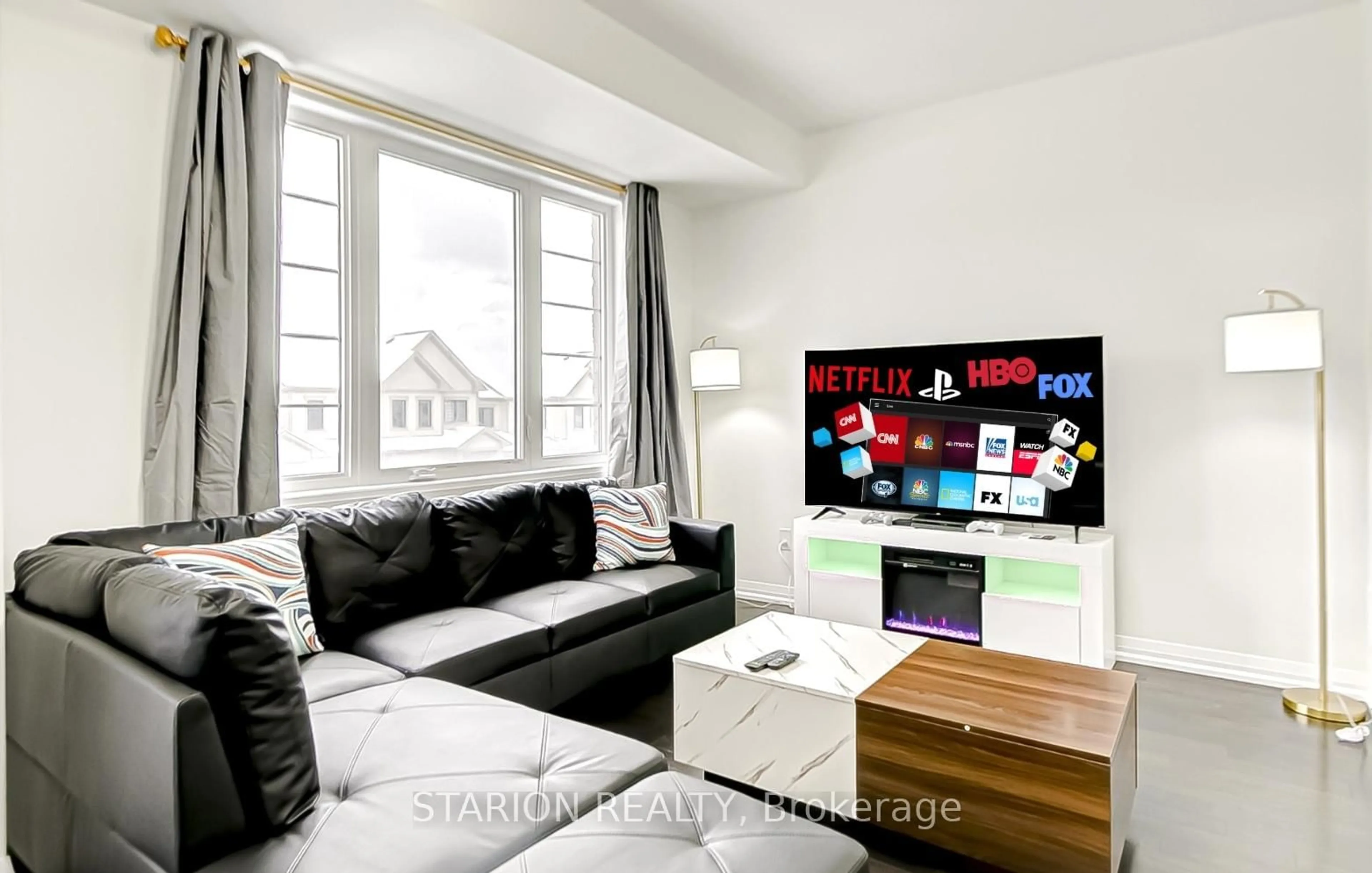 Living room with furniture, unknown for 29 Granville Cres, Haldimand Ontario N3W 0J5