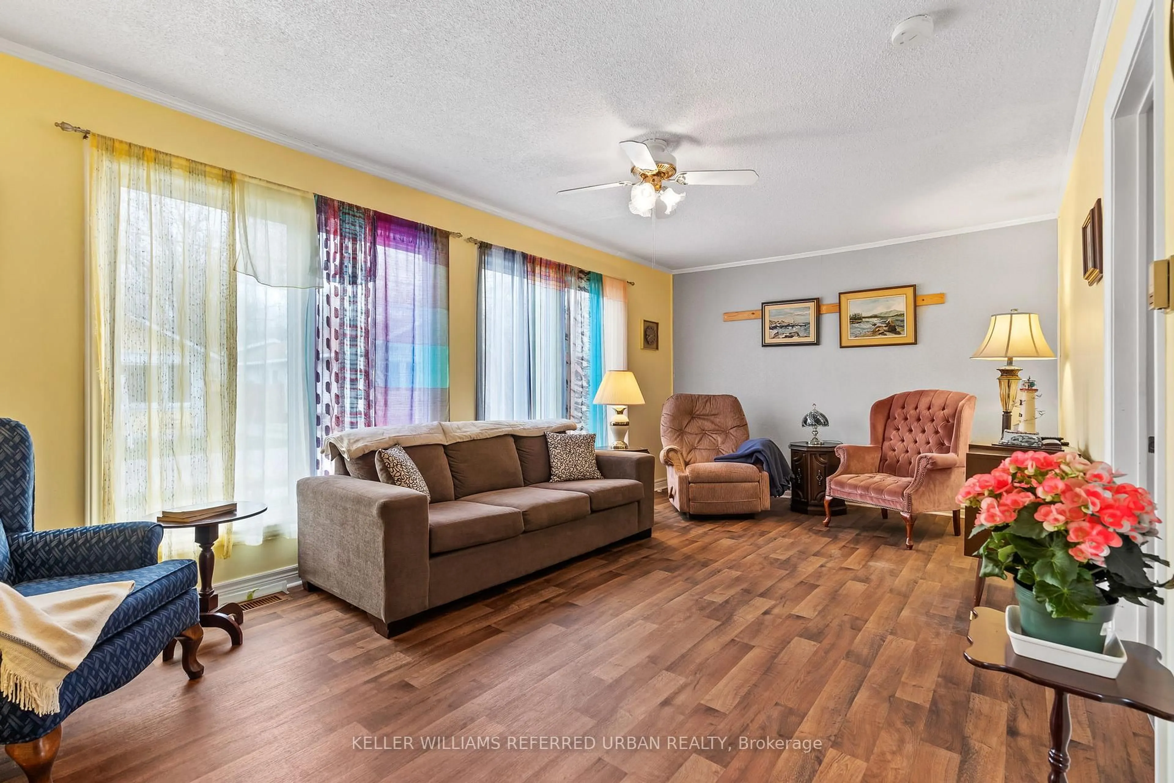 Living room with furniture, unknown for 354 Elmwood Ave, Fort Erie Ontario L0S 1B0