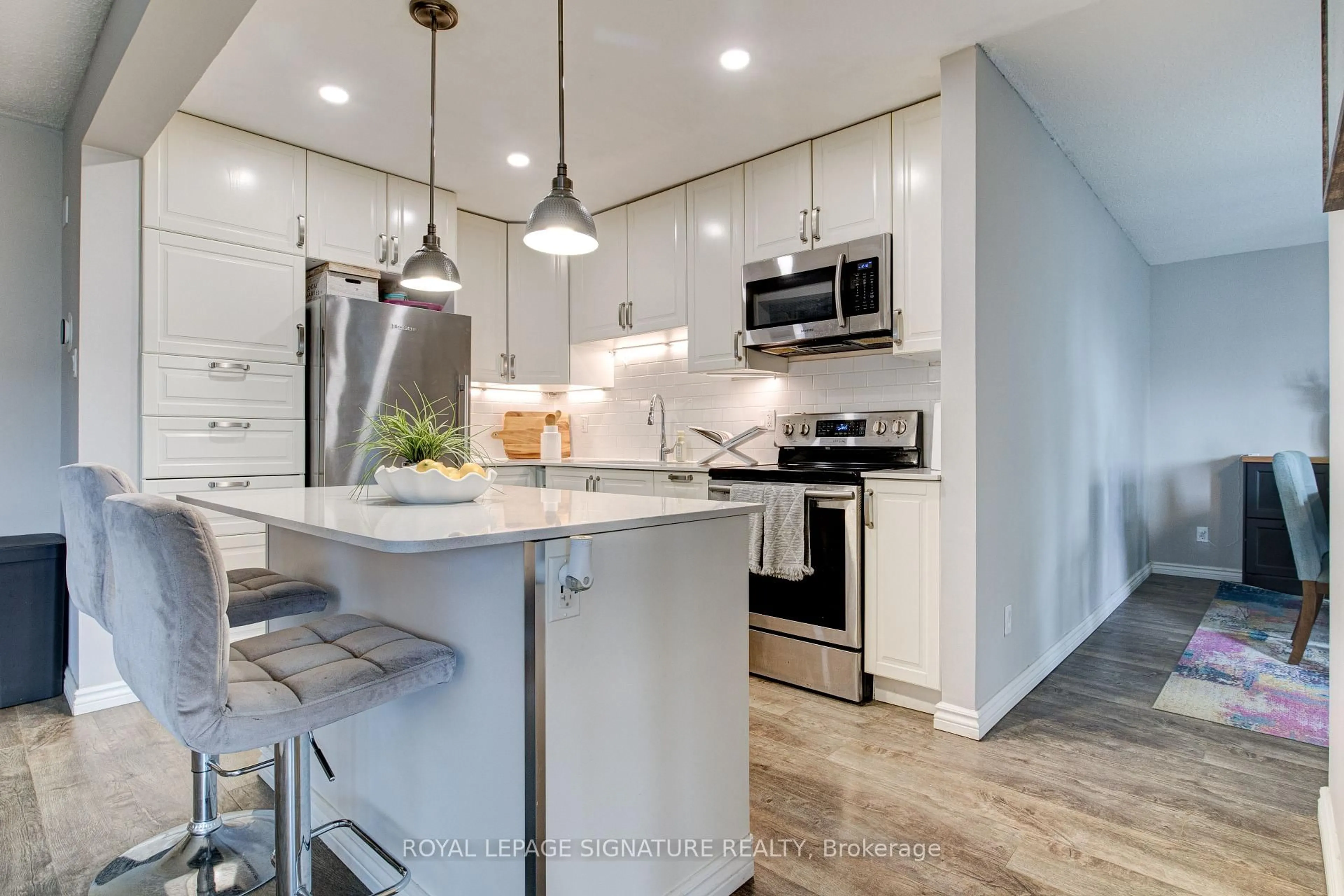 Open concept kitchen, unknown for 14 Williamsburg Rd #12, Kitchener Ontario N2E 1W1