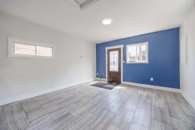 13 Chestnut Lane, St. Catharines 4