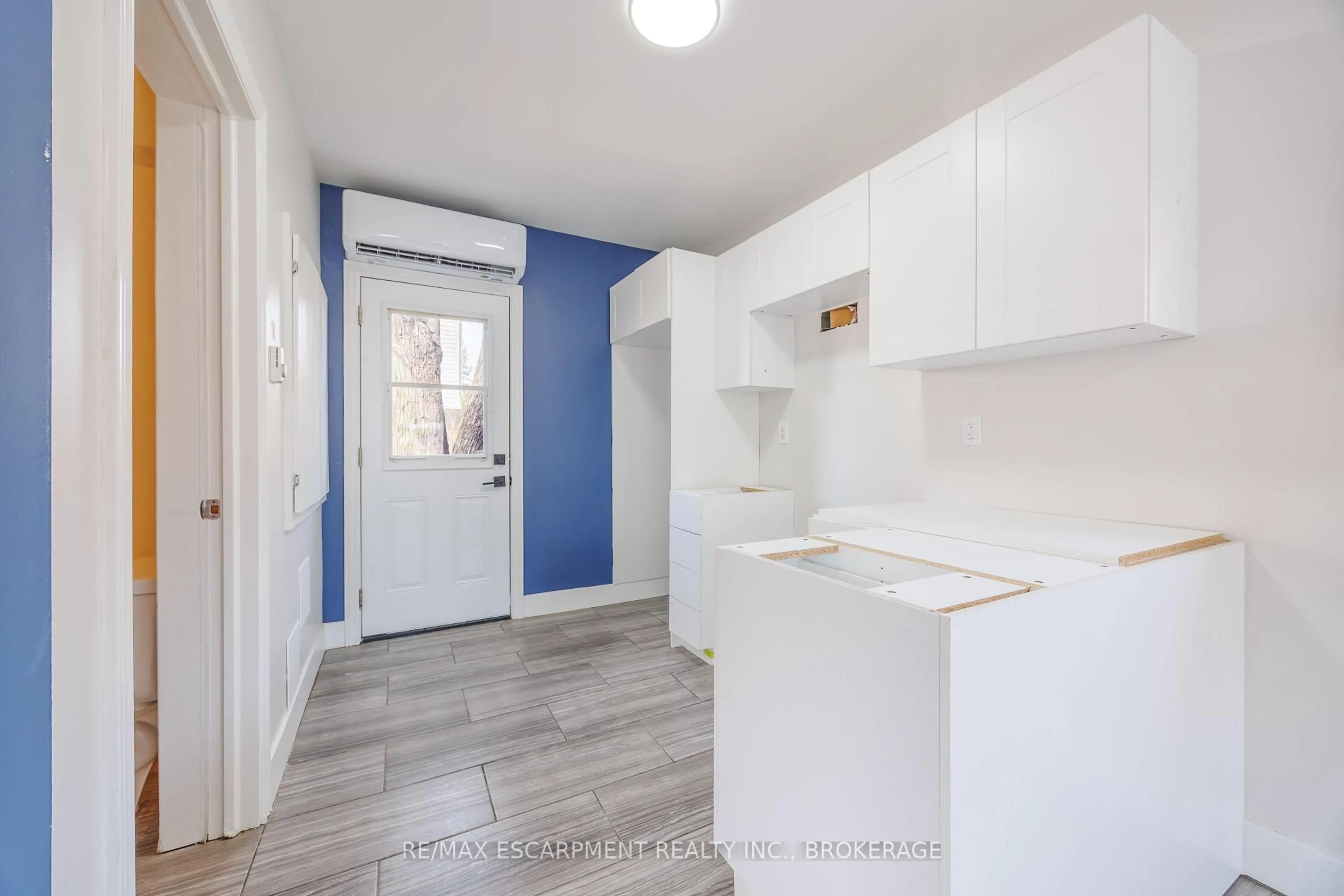 Unknown for 13 Chestnut Lane, St. Catharines Ontario L2T 1G3