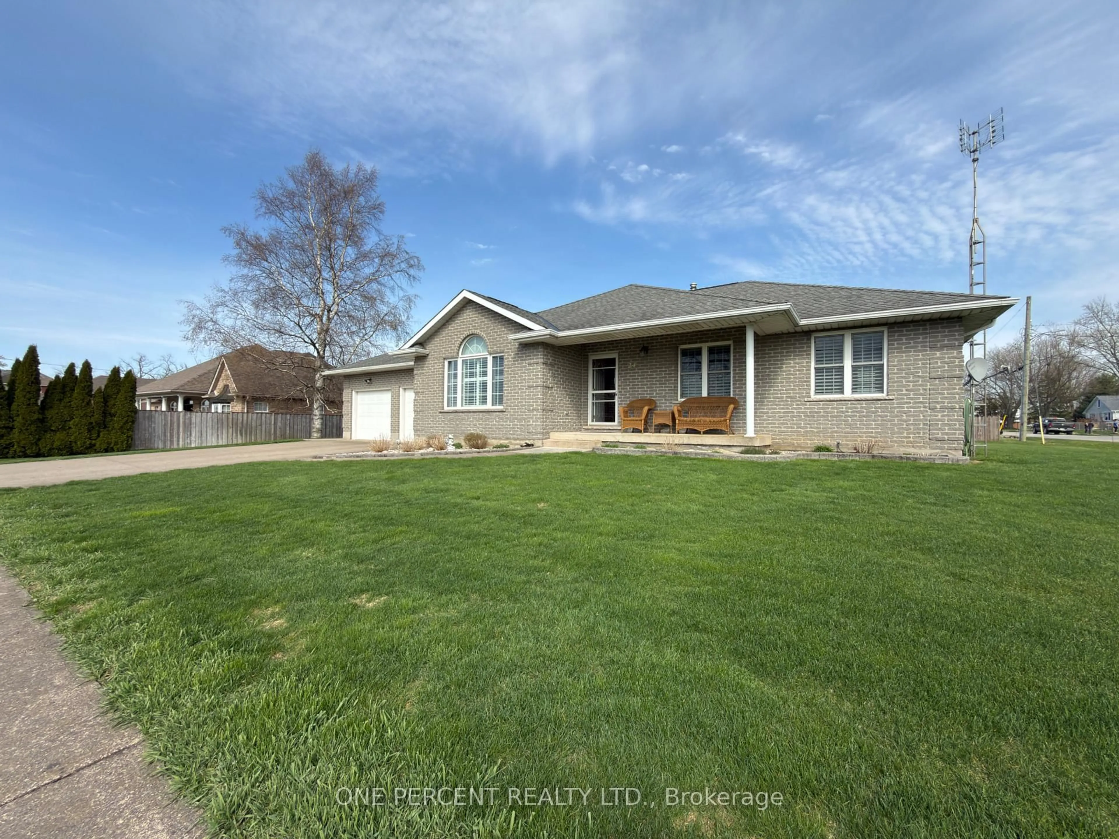 Unknown for 24 South Main St, Thorold Ontario L0S 1K0