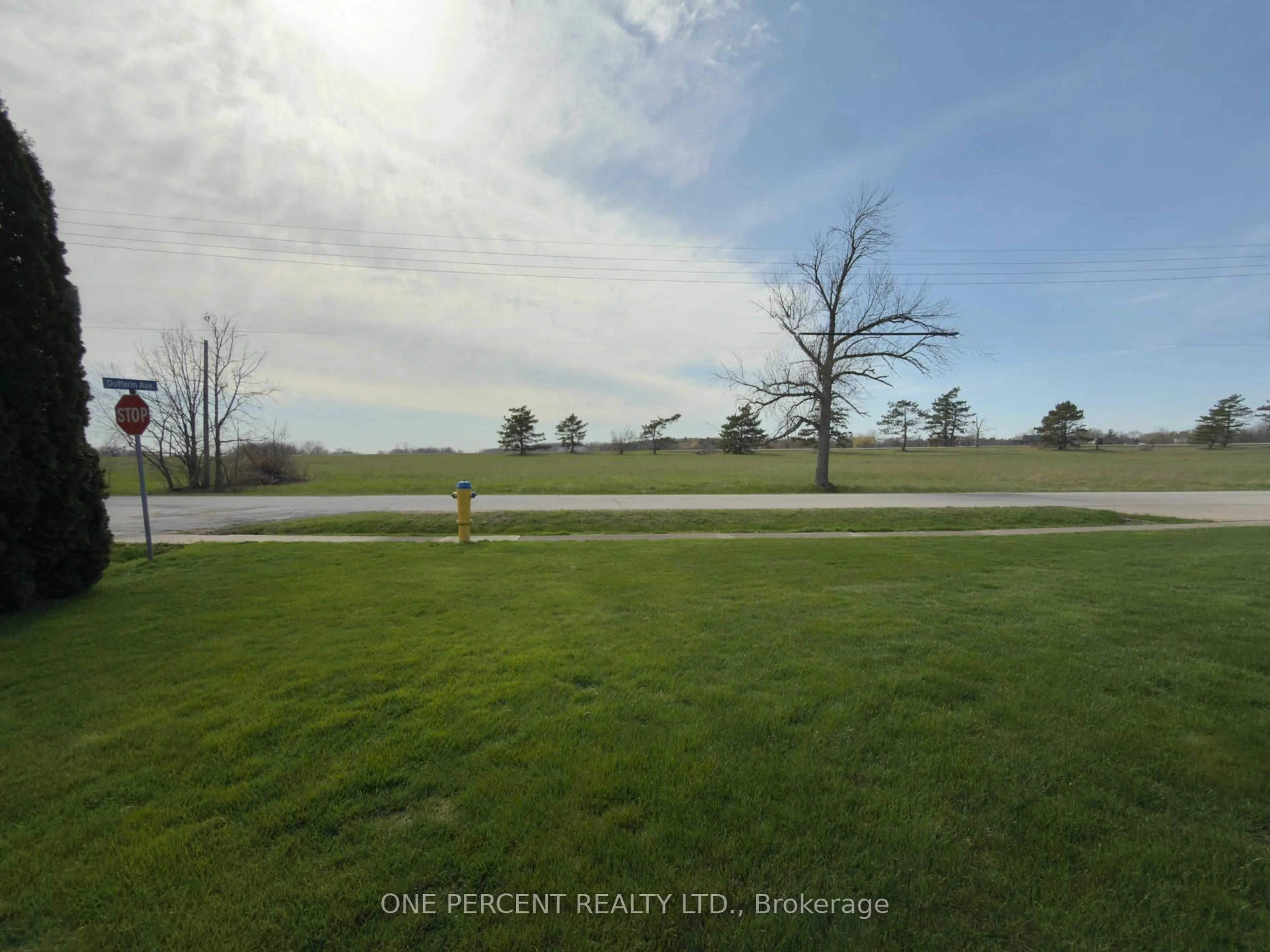 A pic from outside/outdoor area/front of a property/back of a property/a pic from drone, water/lake/river/ocean view for 24 South Main St, Thorold Ontario L0S 1K0