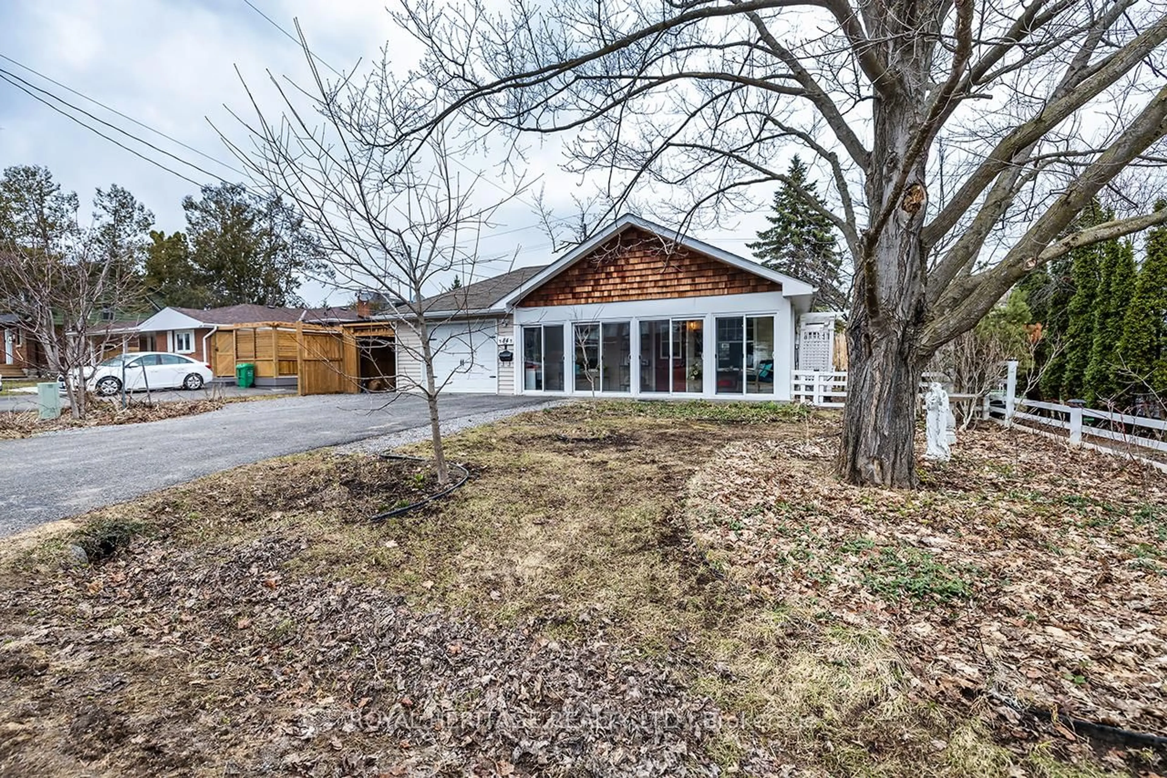 Unknown for 84 Nevin Ave, Peterborough Ontario K9J 6E8