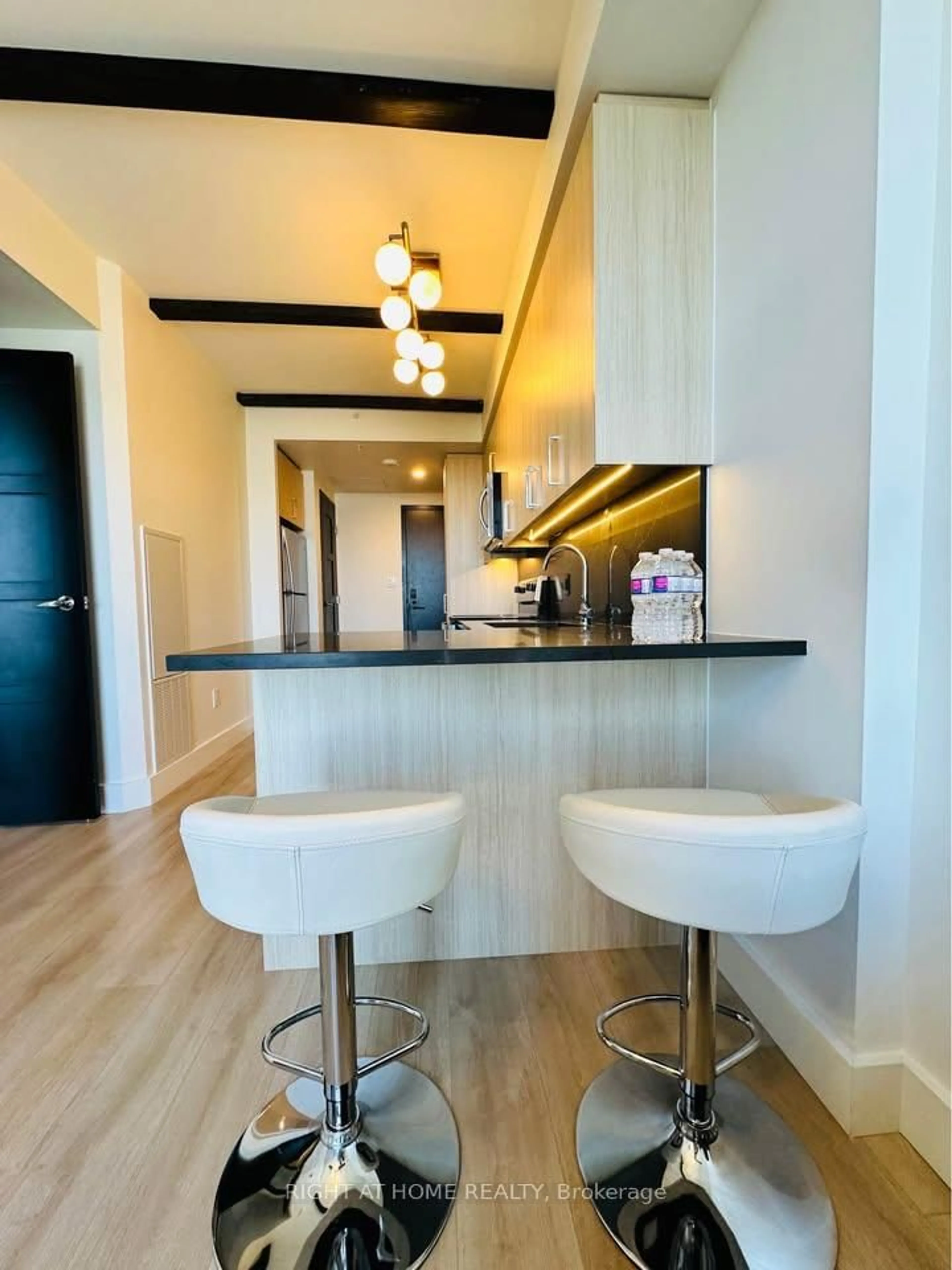 Contemporary kitchen, wood/laminate floor for 145 Columbia St #24, Waterloo Ontario N2L 0K7