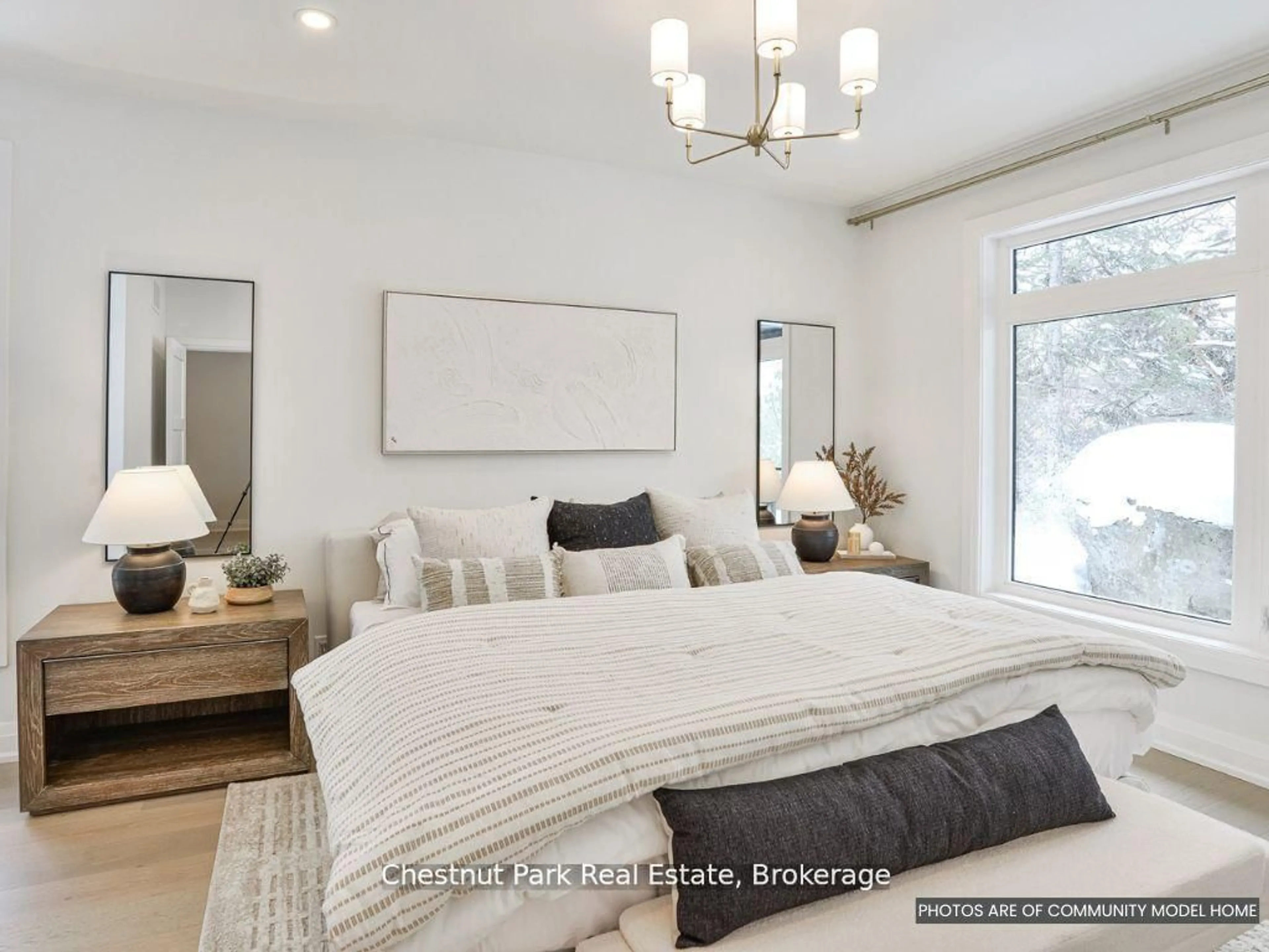 Bedroom with bed, unknown for 18 Pine Needle Way, Huntsville Ontario P1H 1M3