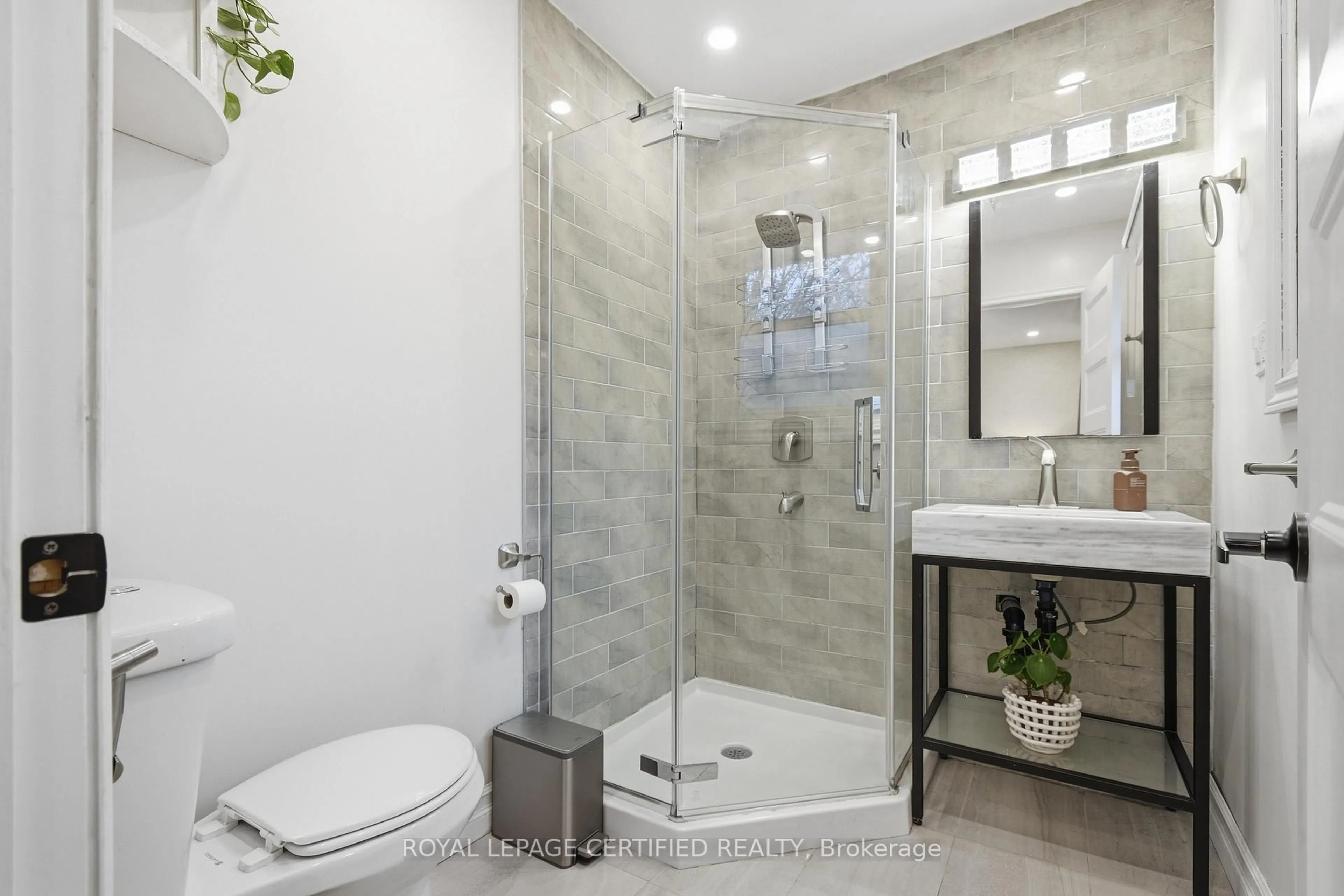 Contemporary bathroom, ceramic/tile floor for 2435 Mckay Ave, Windsor Ontario N9E 2P4