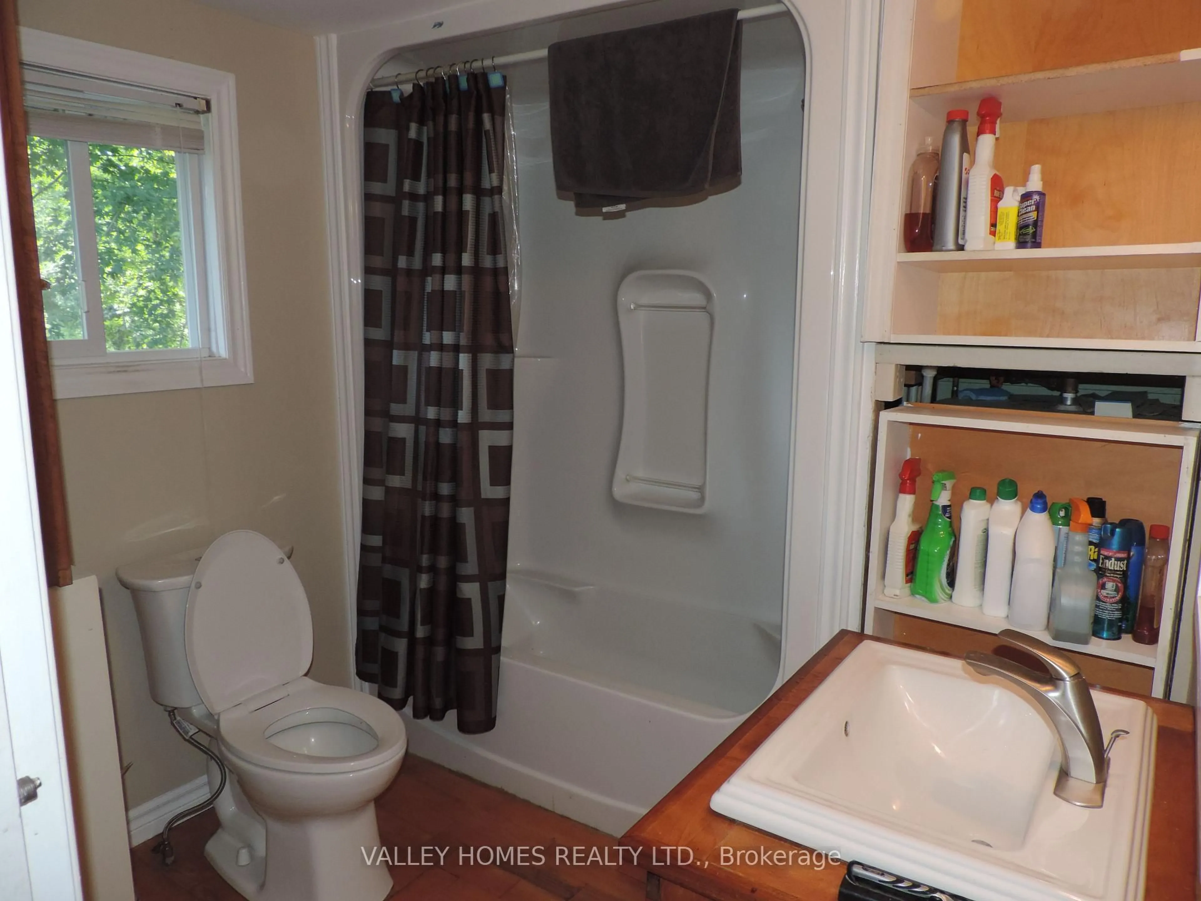 Standard bathroom, ceramic/tile floor for 2862 NINTH Line, Carleton Place Ontario K7C 3P2