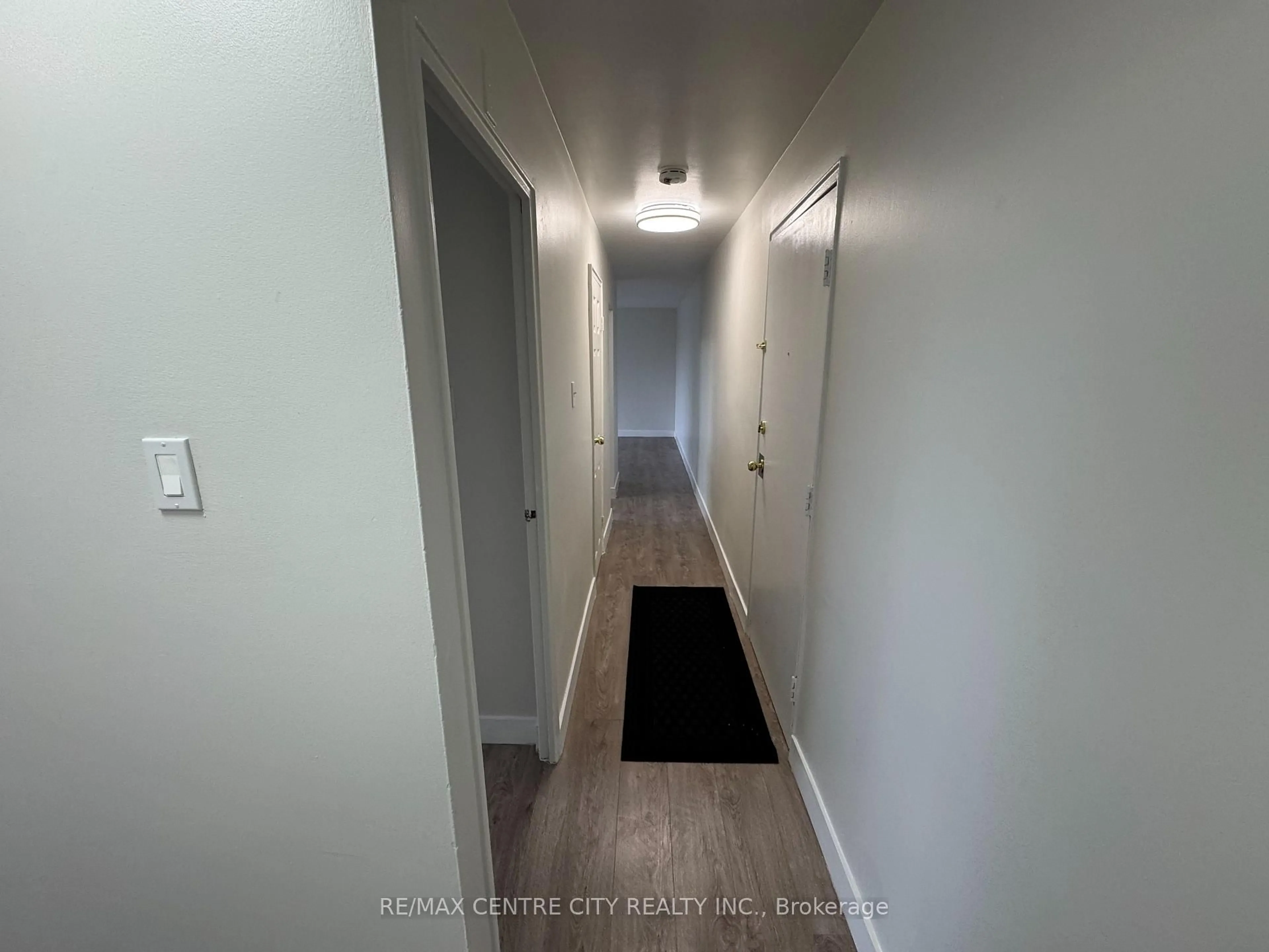 A pic of a room for 1825 Whitney St #307, London East Ontario N5W 2W3