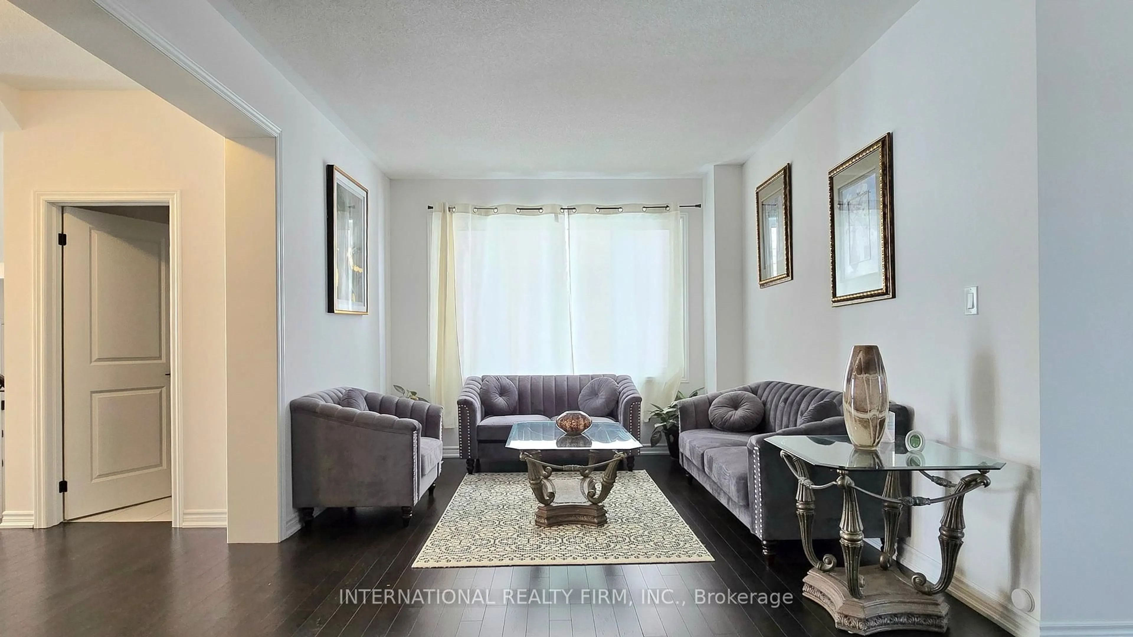 Living room with furniture, unknown for 18 Hancock Cres, Kawartha Lakes Ontario K9V 0P2