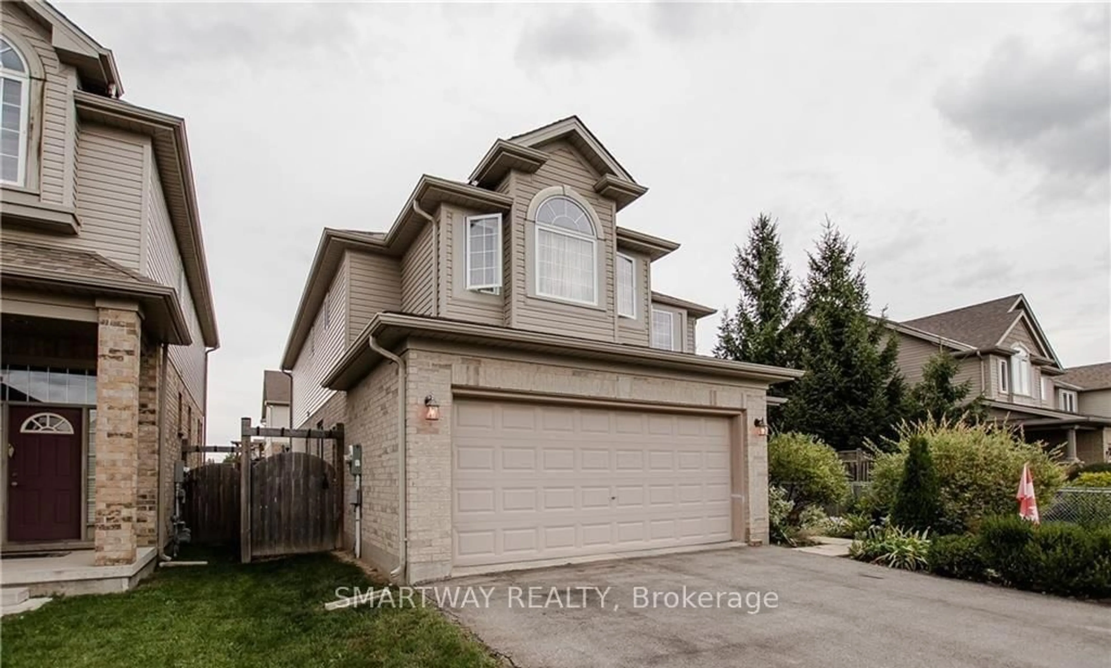 Home with vinyl exterior material, street for 3359 Georgeheriot Lane, London South Ontario N6L 0A2