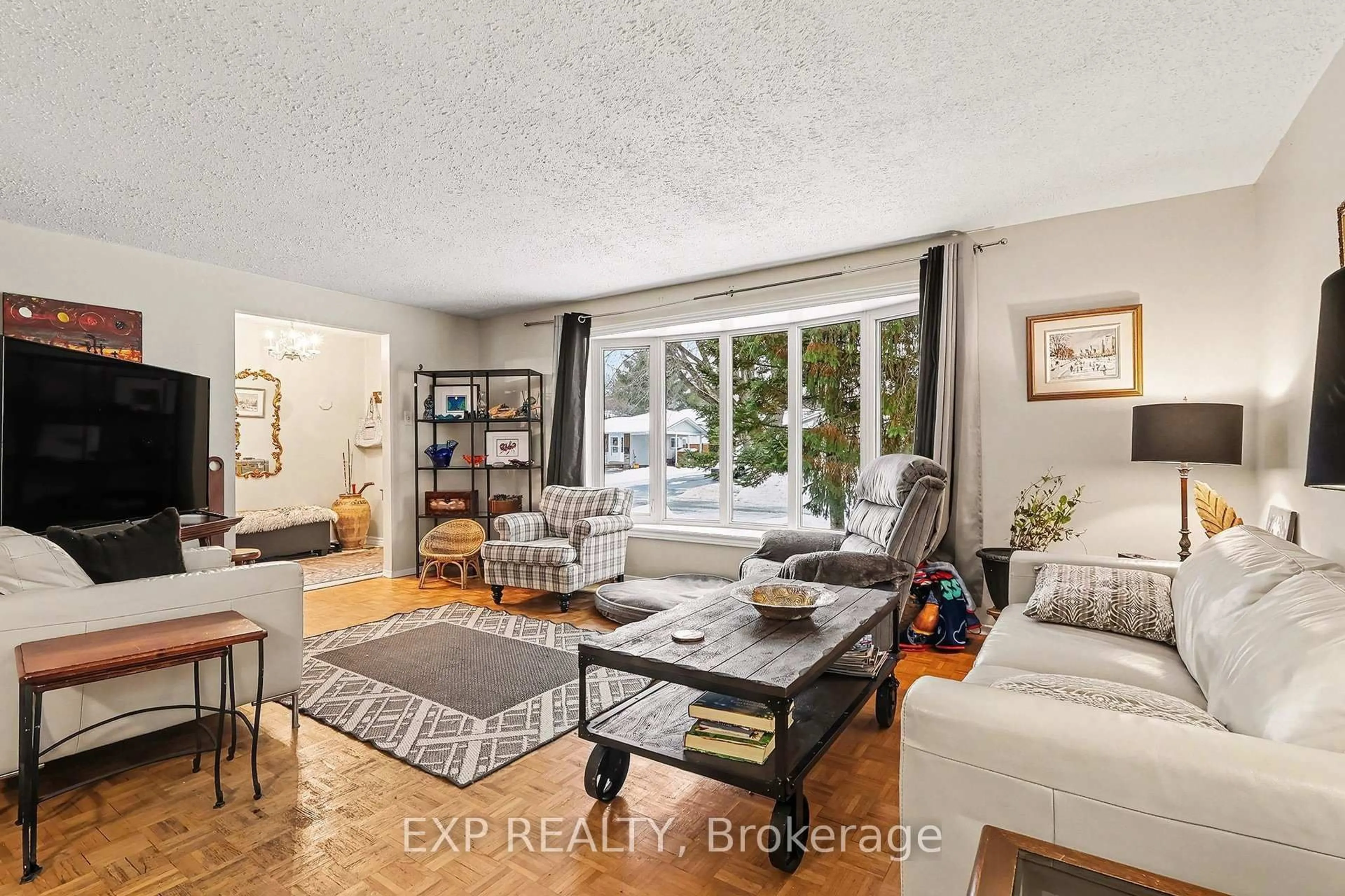 Living room with furniture, unknown for 15 Wedgewood Cres, Ottawa Ontario K1B 4B5