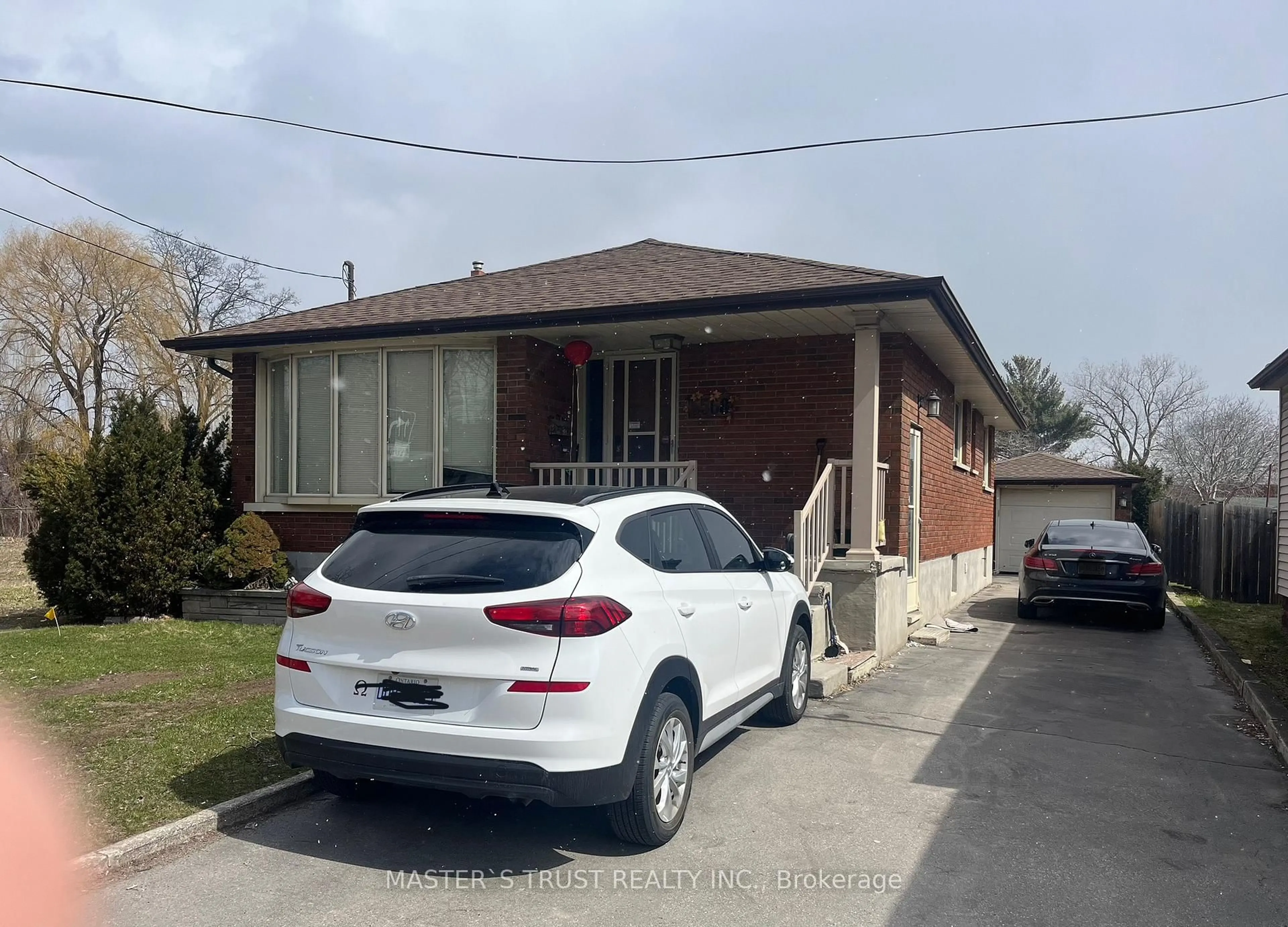 Home with brick exterior material, street for 5568 Drummond Rd, Niagara Falls Ontario L2G 4L3