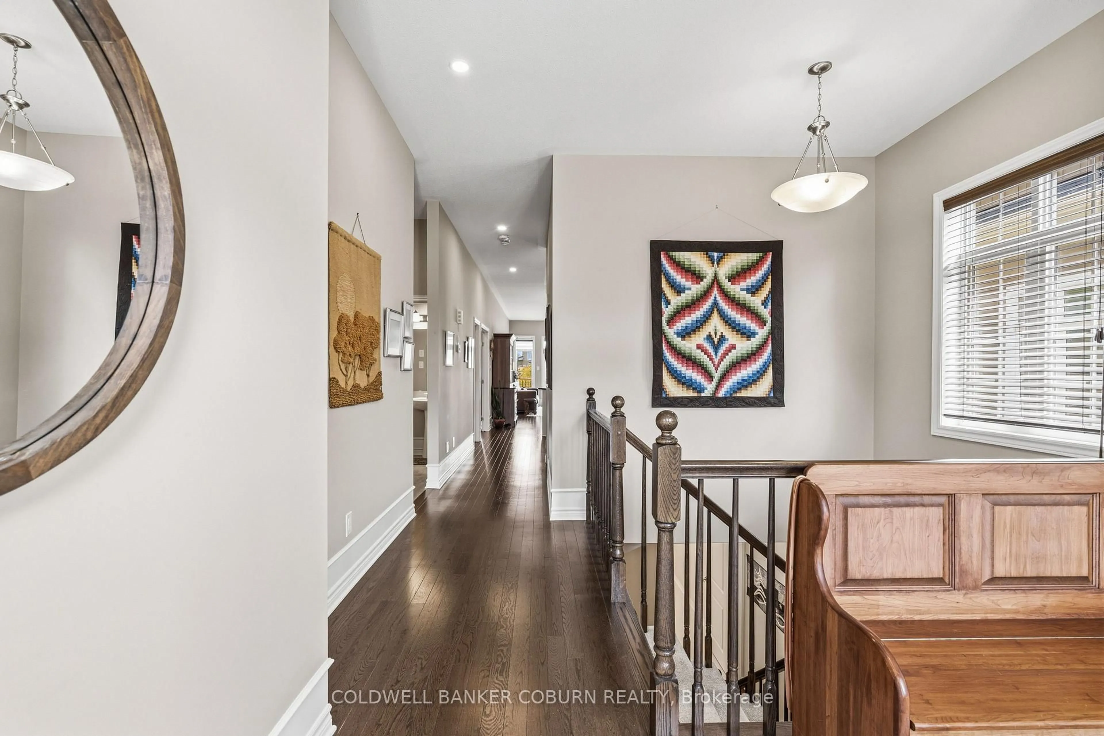 Indoor foyer for 213 Oxford St, North Grenville Ontario K0G 1J0