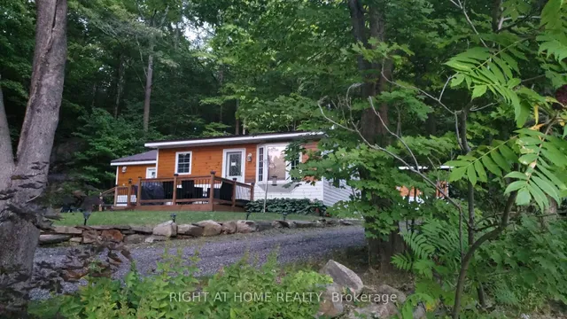 16366 Hwy 35, Algonquin Highlands