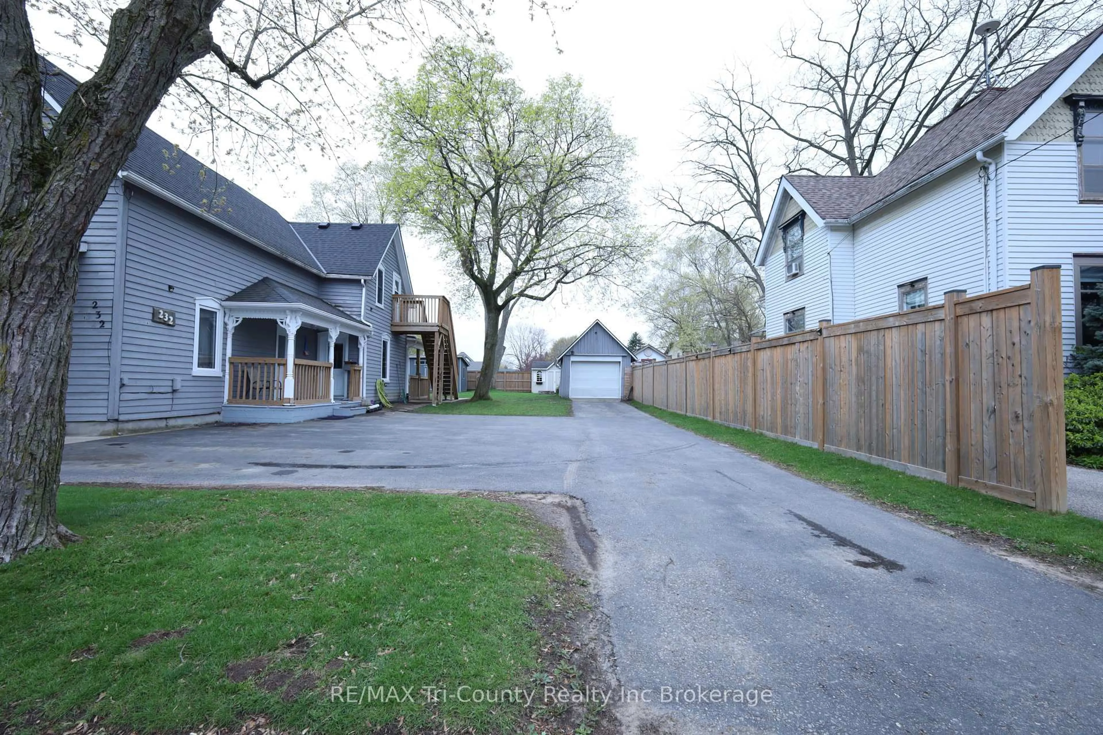 Unknown for 232 John St, Aylmer Ontario N5H 2E1