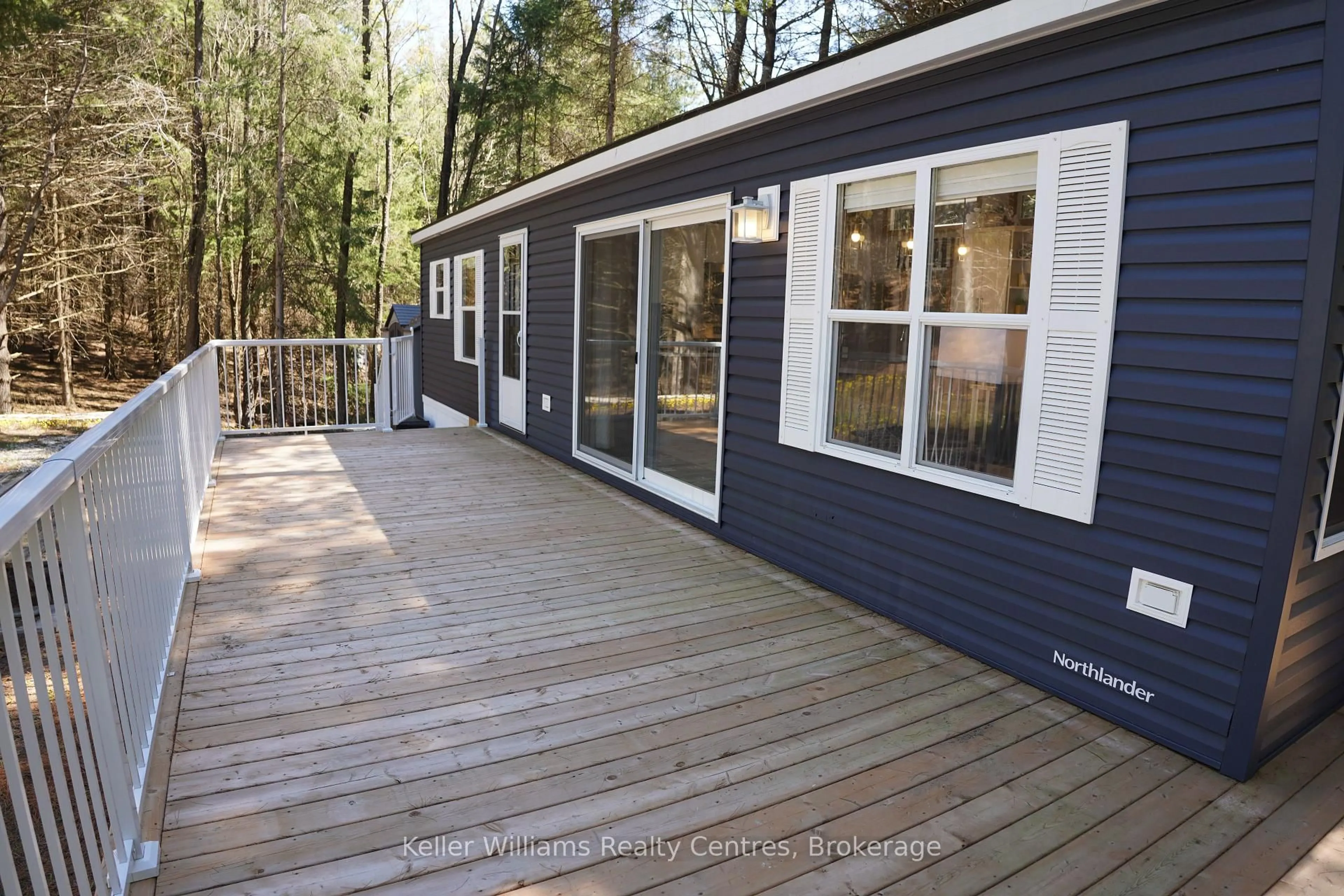 Home with vinyl exterior material, unknown for 13 Southline Ave #W16, Huron-Kinloss Ontario N2Z 2X5