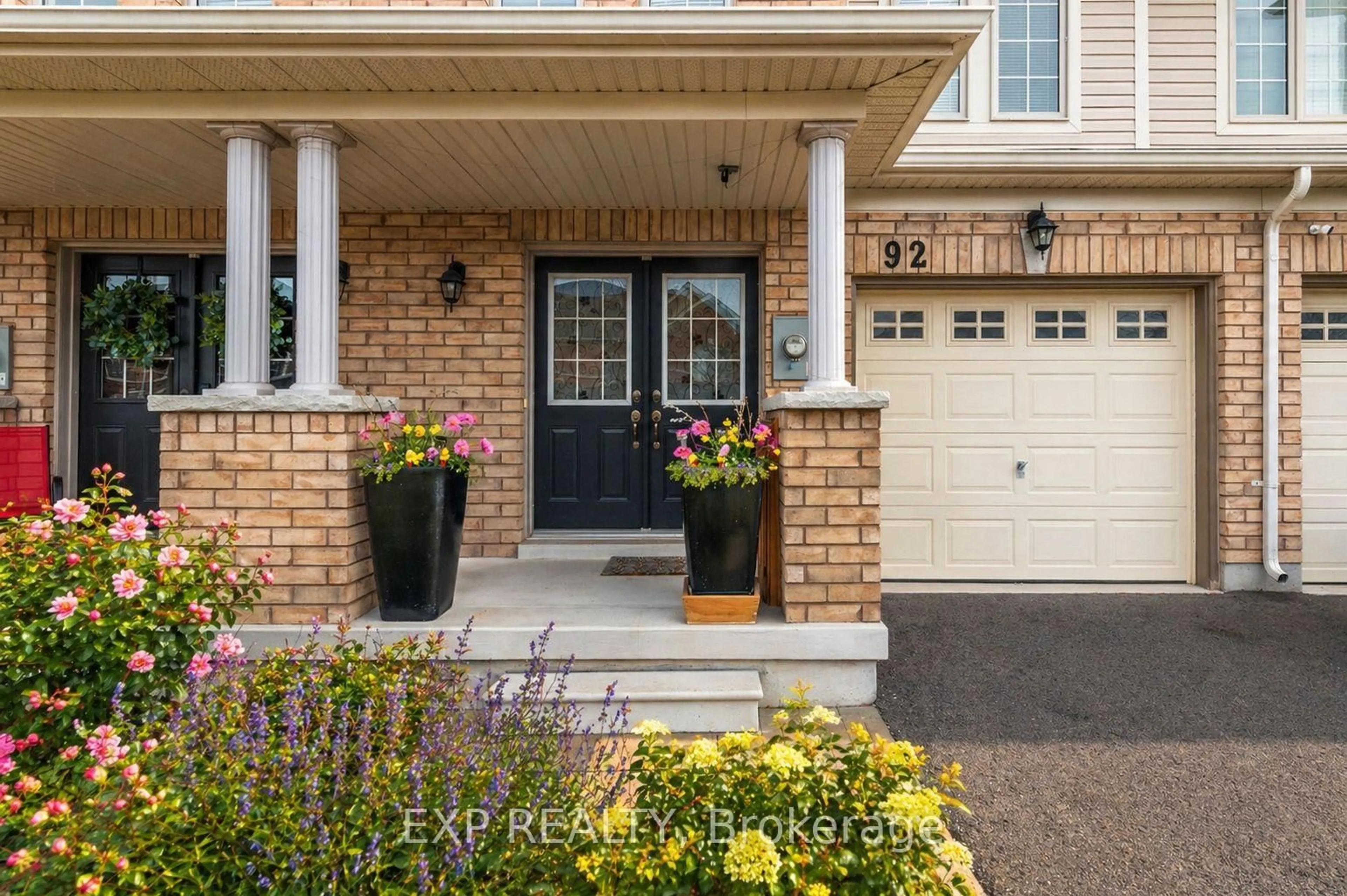 Home with brick exterior material, street for 92 Keith Cres, Niagara-on-the-Lake Ontario L0S 1J0