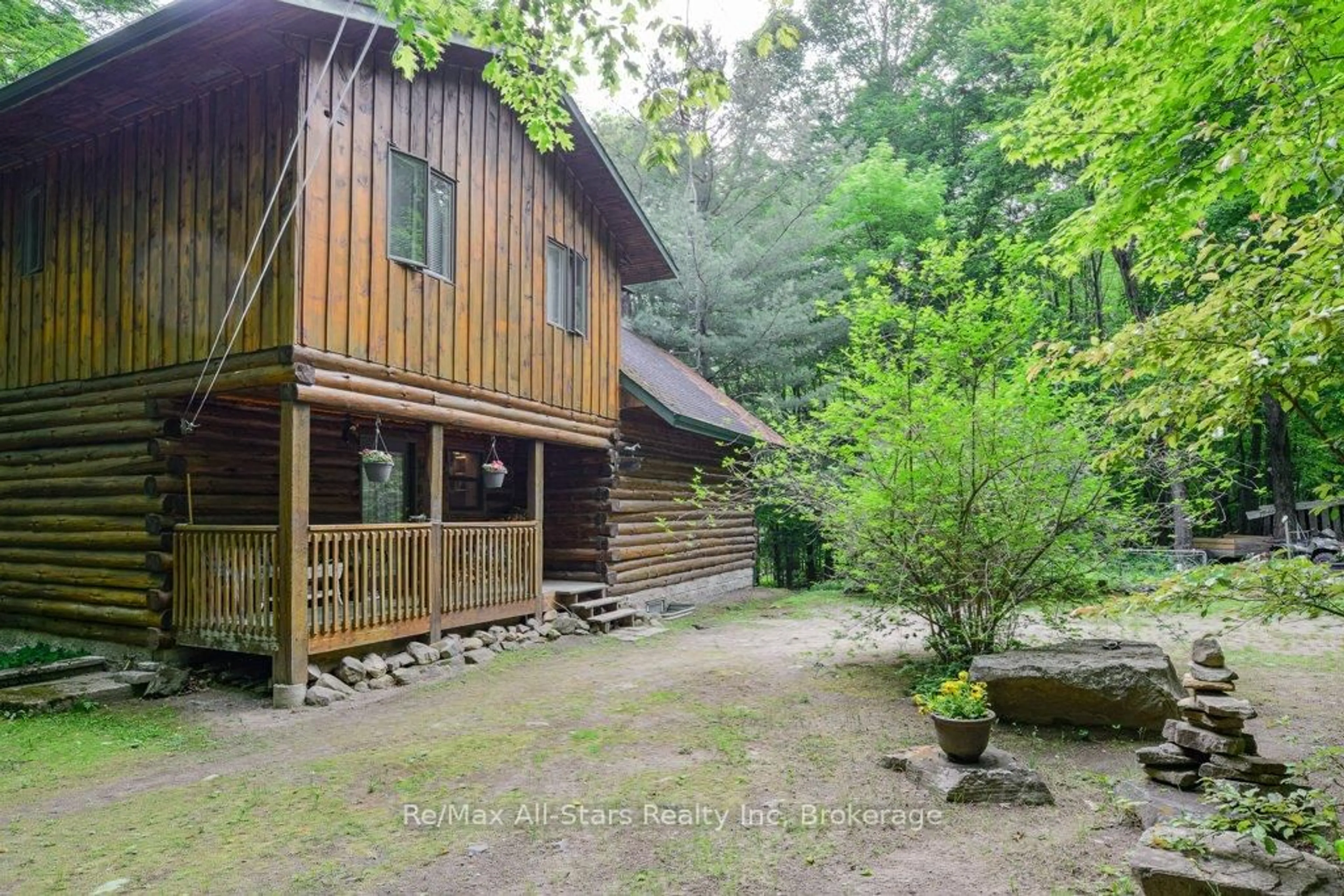 Patio, unknown for 1386 South Portage Rd, Lake of Bays Ontario P1H 2J6