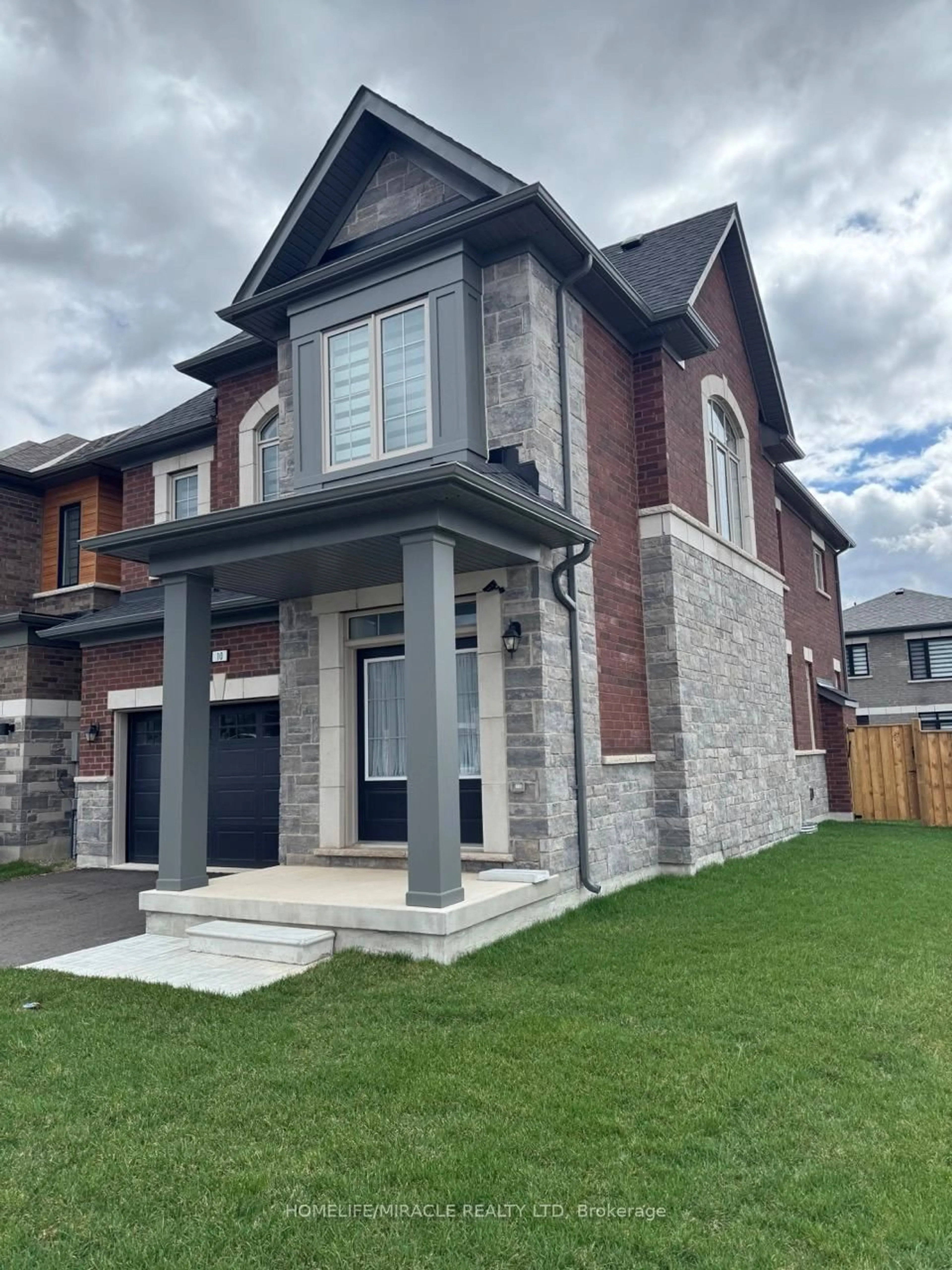 Home with brick exterior material, street for 10 Ferguson St, Erin Ontario N0B 1T0