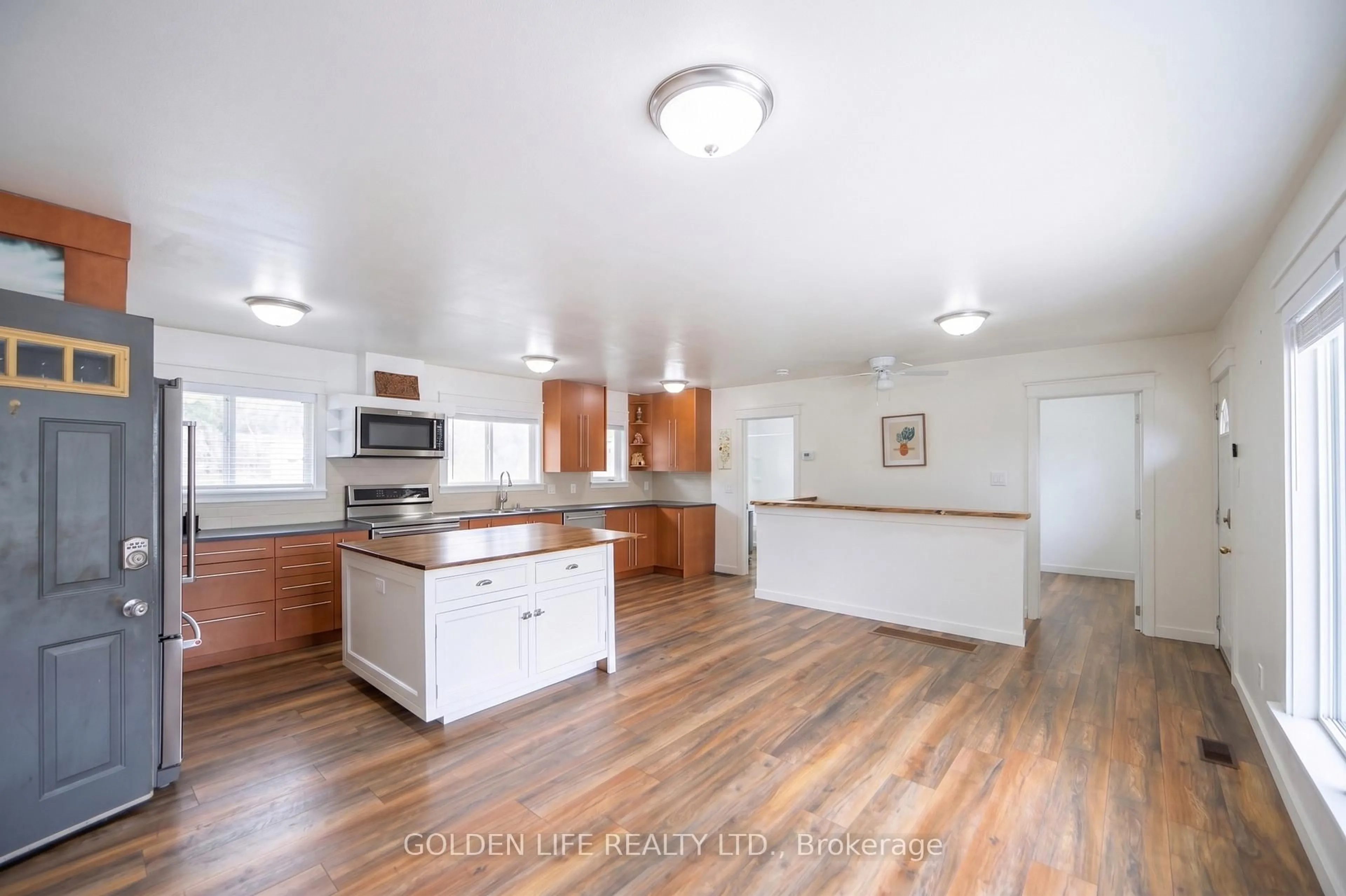 Open concept kitchen, unknown for 24 LAWRENCE St, Kawartha Lakes Ontario K0L 2W0