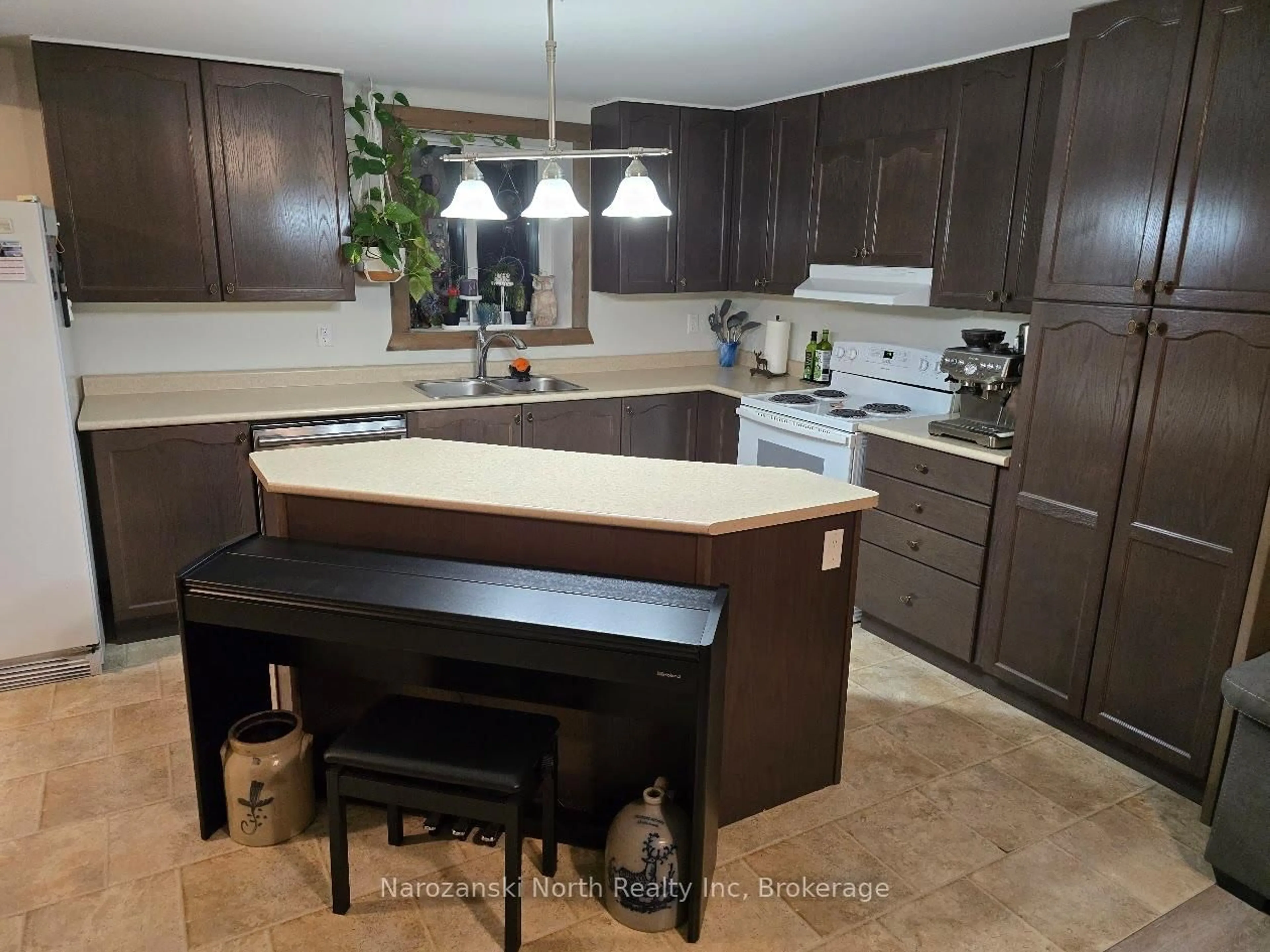 Open concept kitchen, unknown for 809 Highway 64 Highway, French River Ontario P0M 1A0