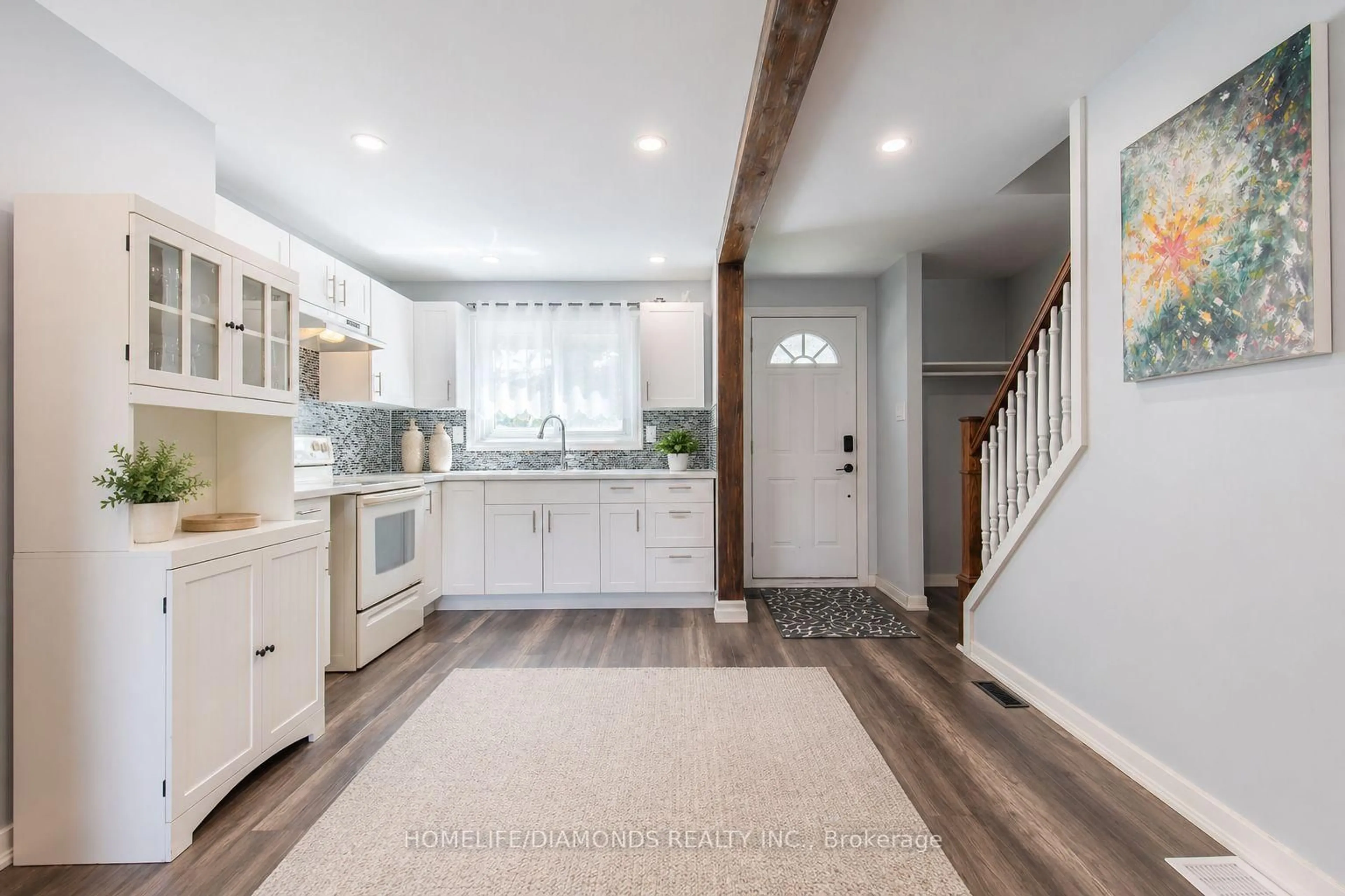 Open concept kitchen, unknown for 25 Linfield Dr #7, St. Catharines Ontario L2N 5T7