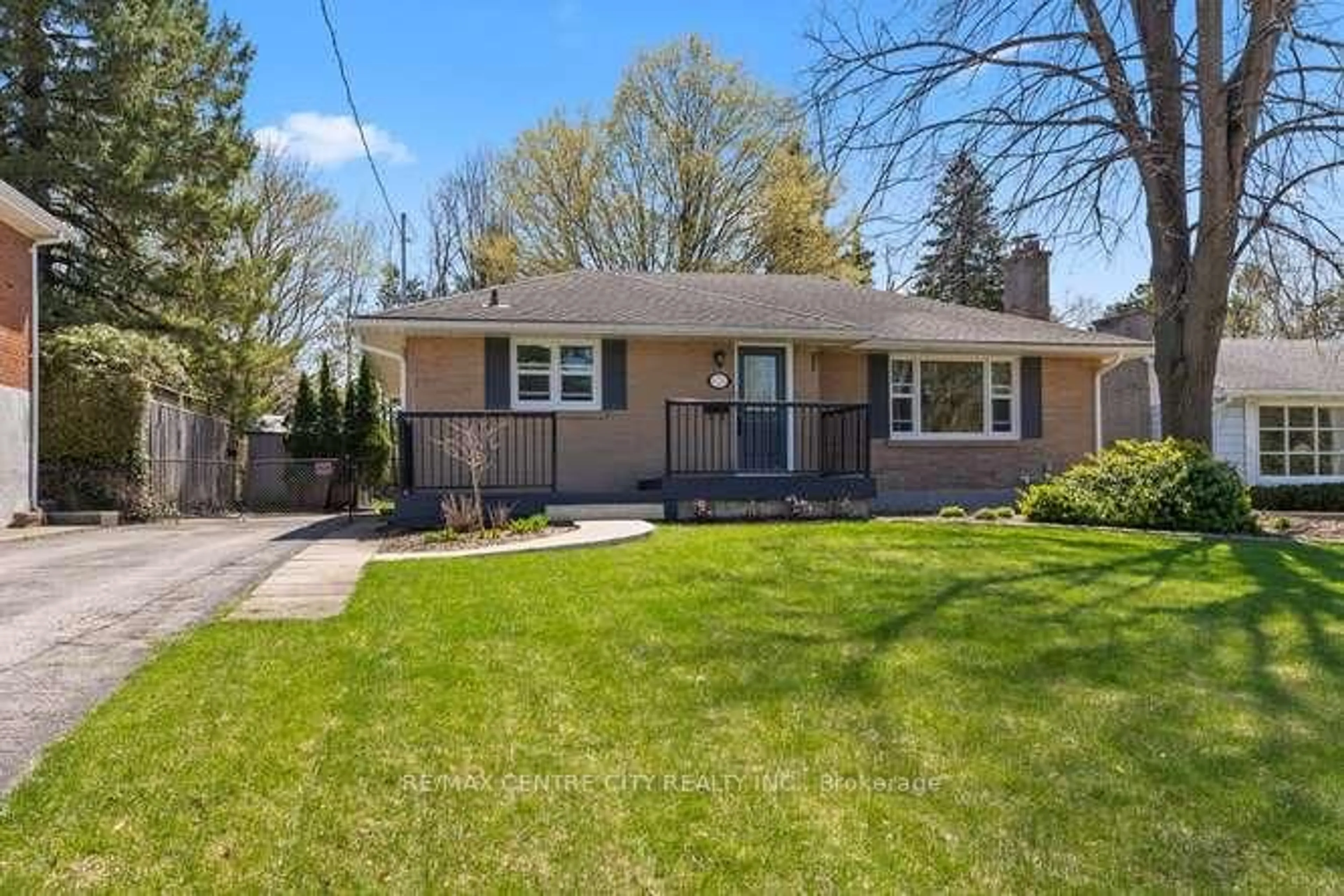 Home with vinyl exterior material, street for 1302 Norman Ave, London South Ontario N6K 2A3