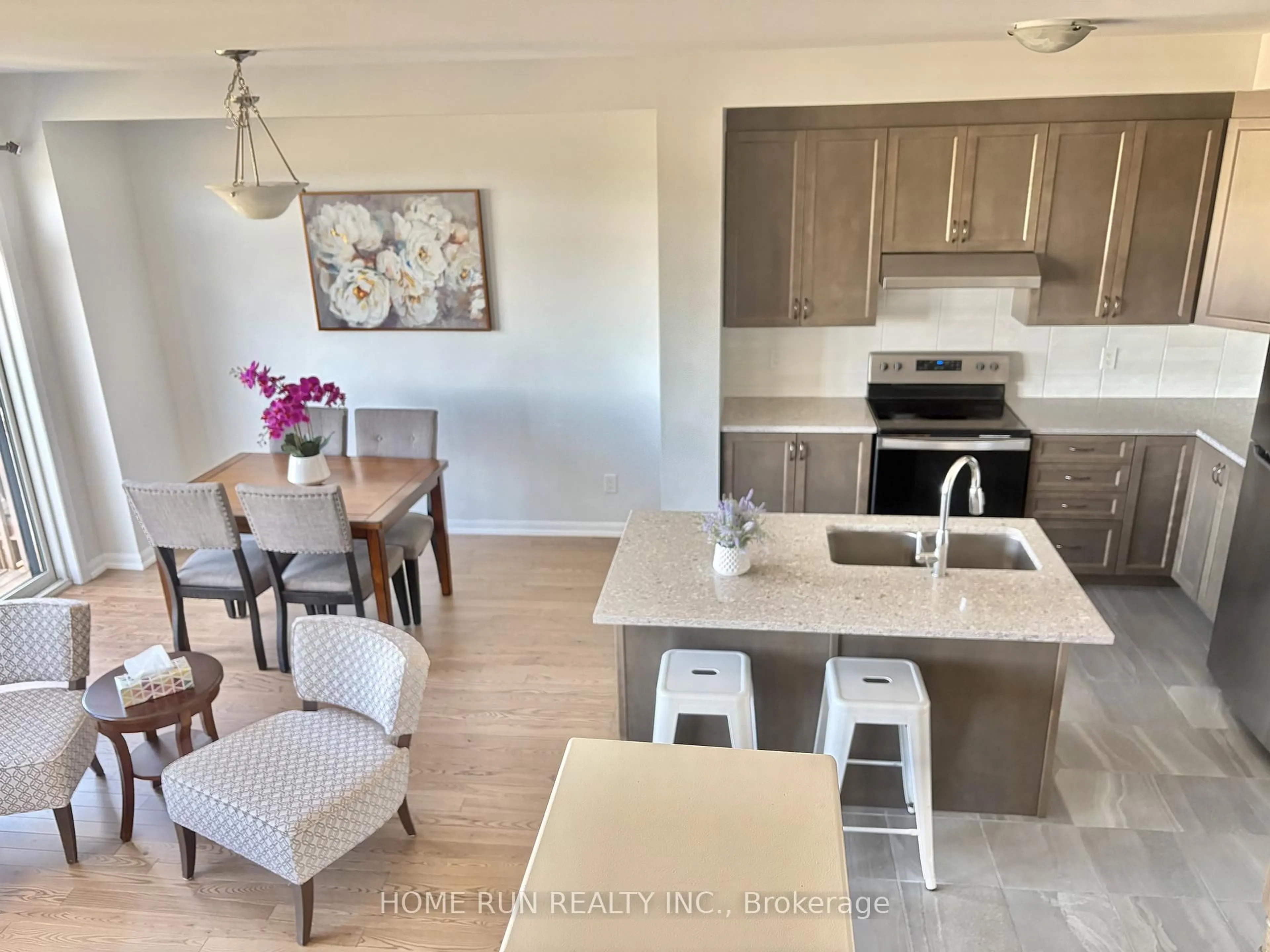 Open concept kitchen, unknown for 111 TEELIN Circ, Ottawa Ontario K2C 3H2