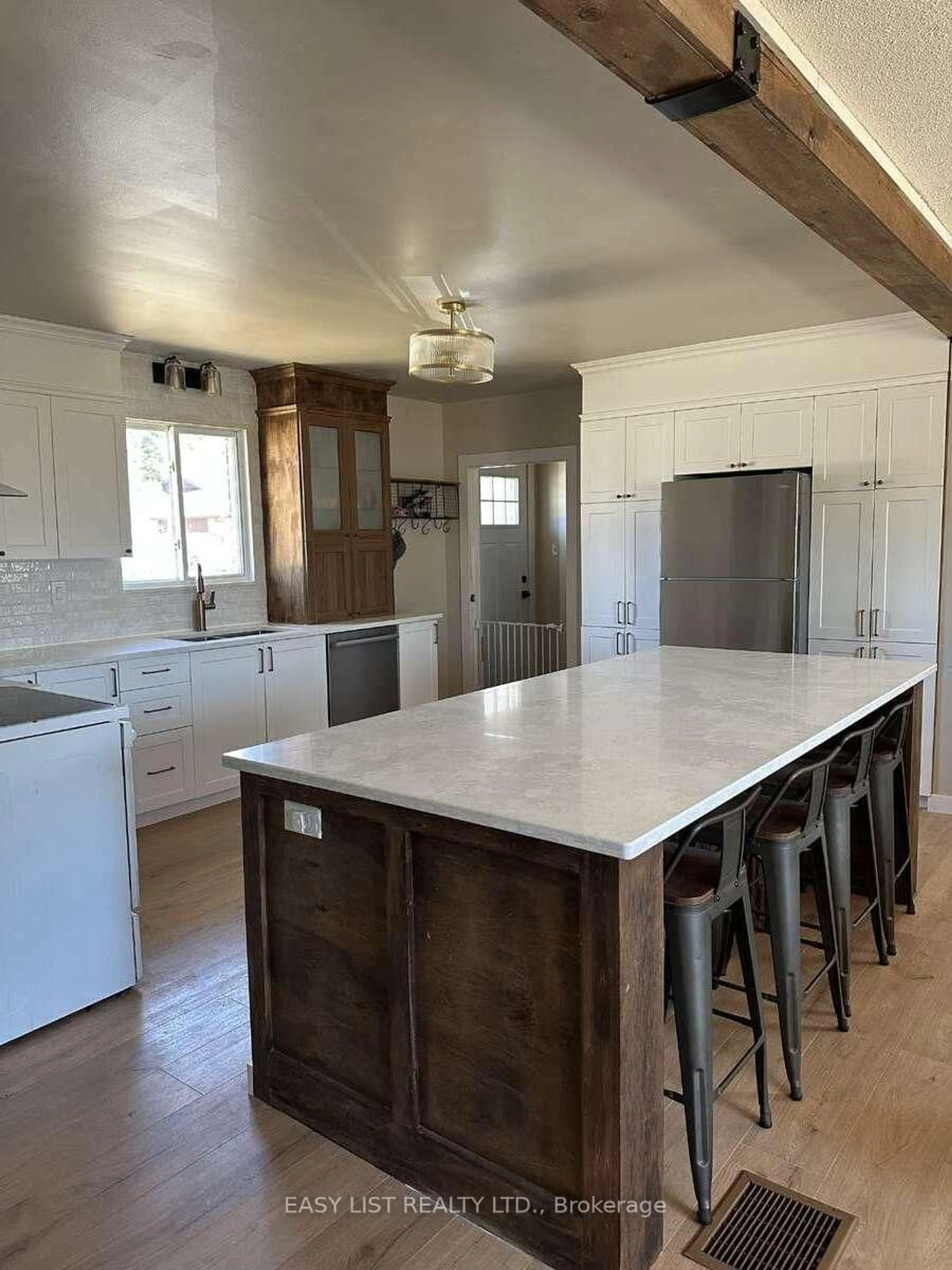 Open concept kitchen, ceramic/tile floor for 7 Fitz Ave, South River Ontario P0A 1X0