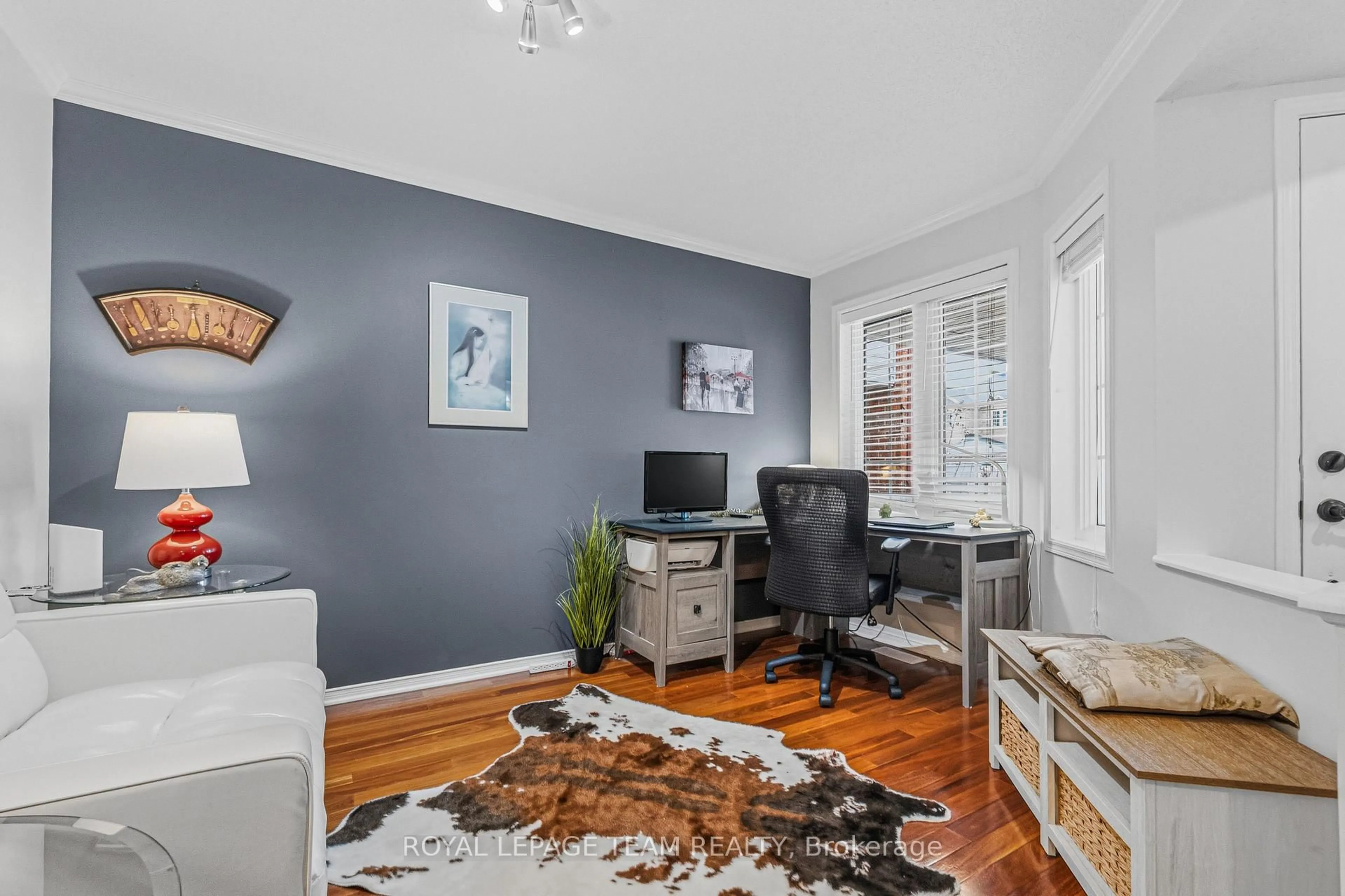 Living room with furniture, unknown for 115 Fairlop Way, Ottawa Ontario K2J 5B6