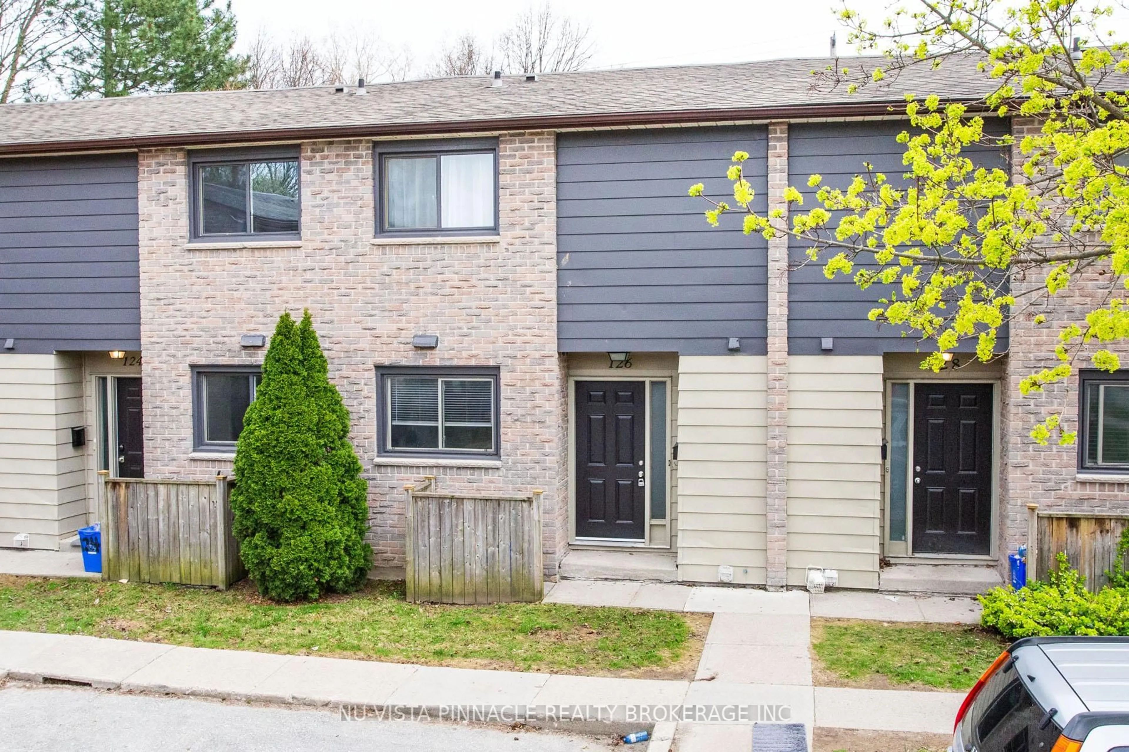 Unknown for 40 Summit Ave #126, London North Ontario N6H 4S3