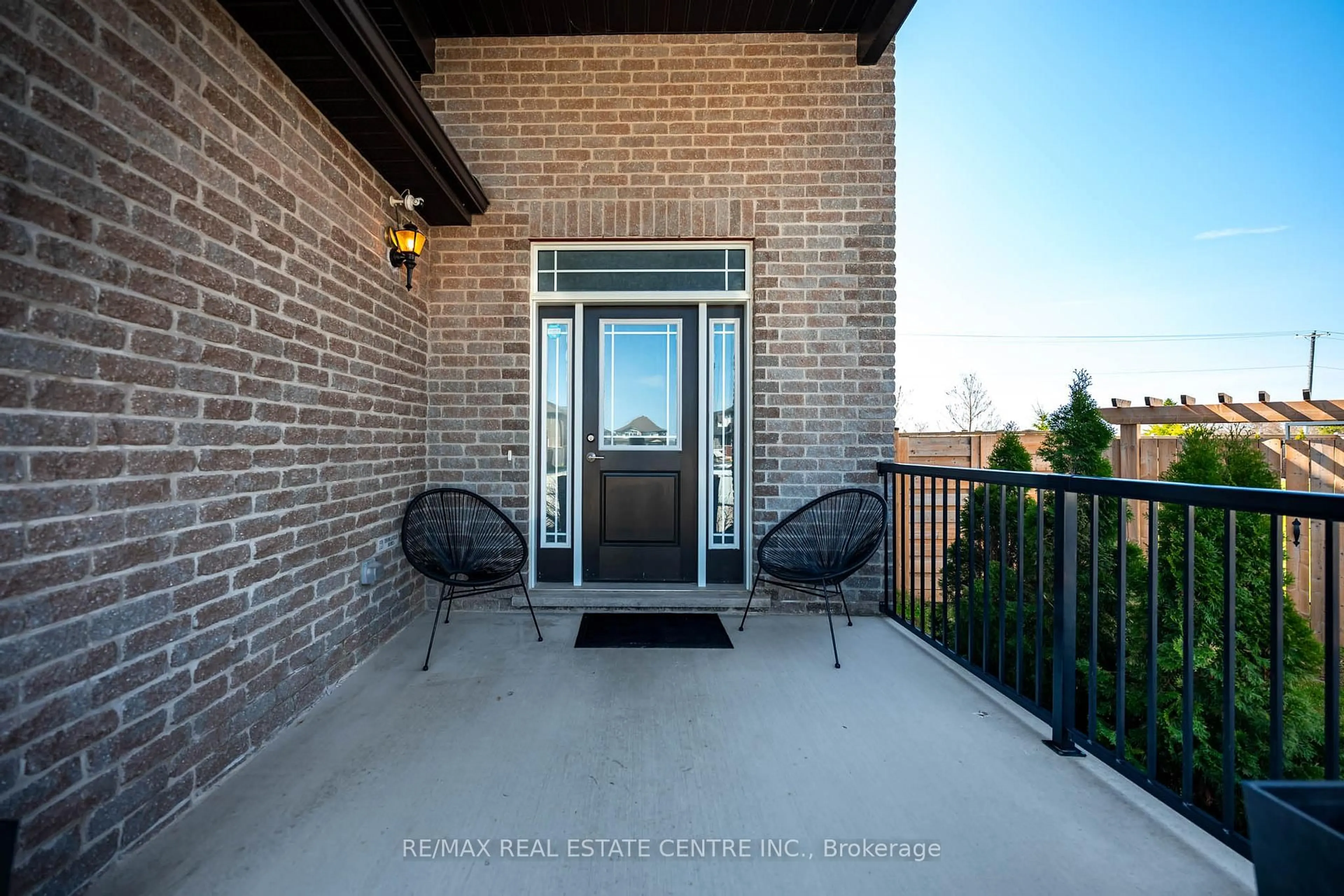 Patio, unknown for 6 Sparrow Cres, East Luther Grand Valley Ontario L9W 7P2