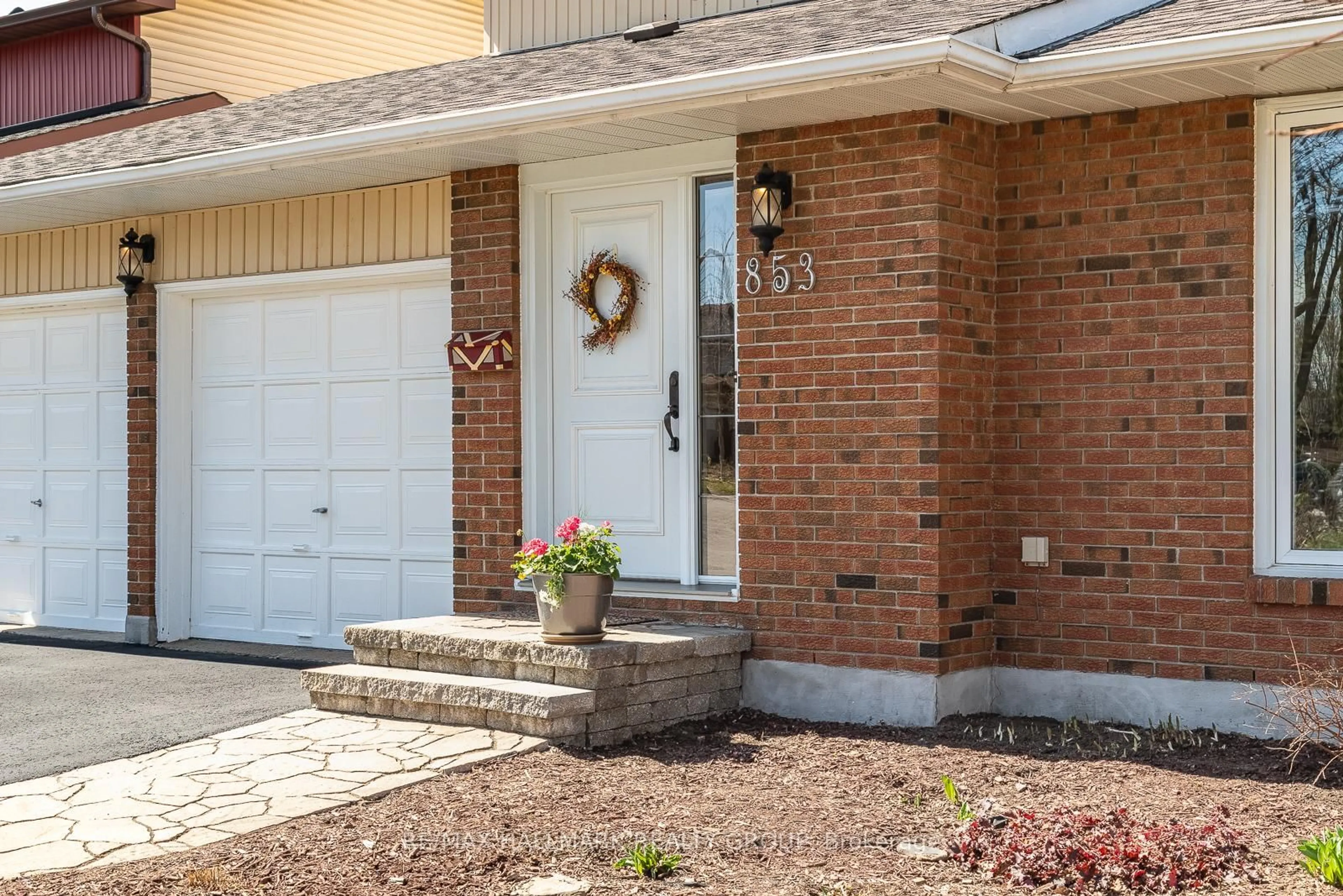 Home with brick exterior material, street for 853 ACADIAN Gdns, Ottawa Ontario K1C 2V7