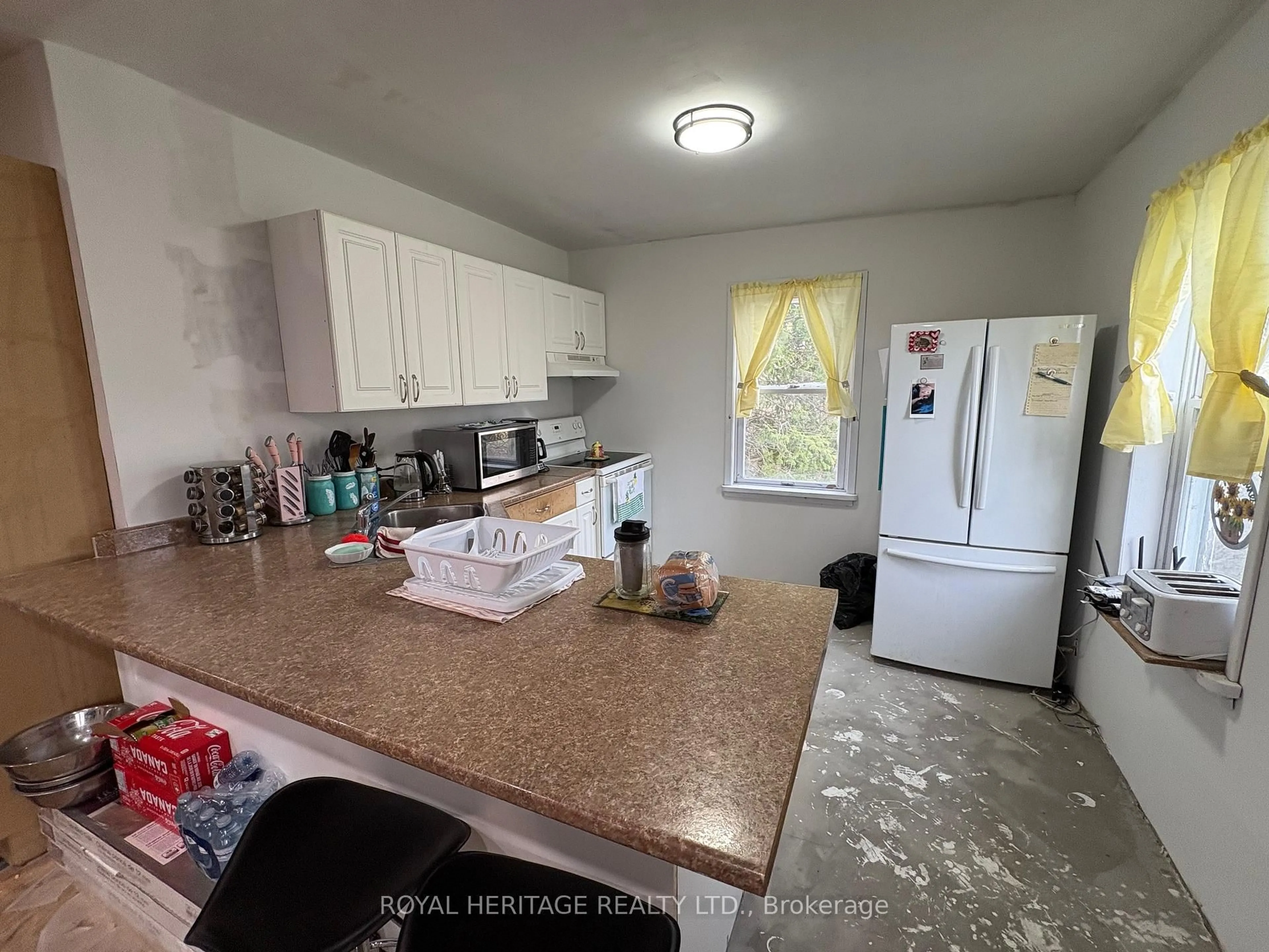Standard kitchen, unknown for 322 Dingman Rd, Cramahe Ontario K0K 1M0