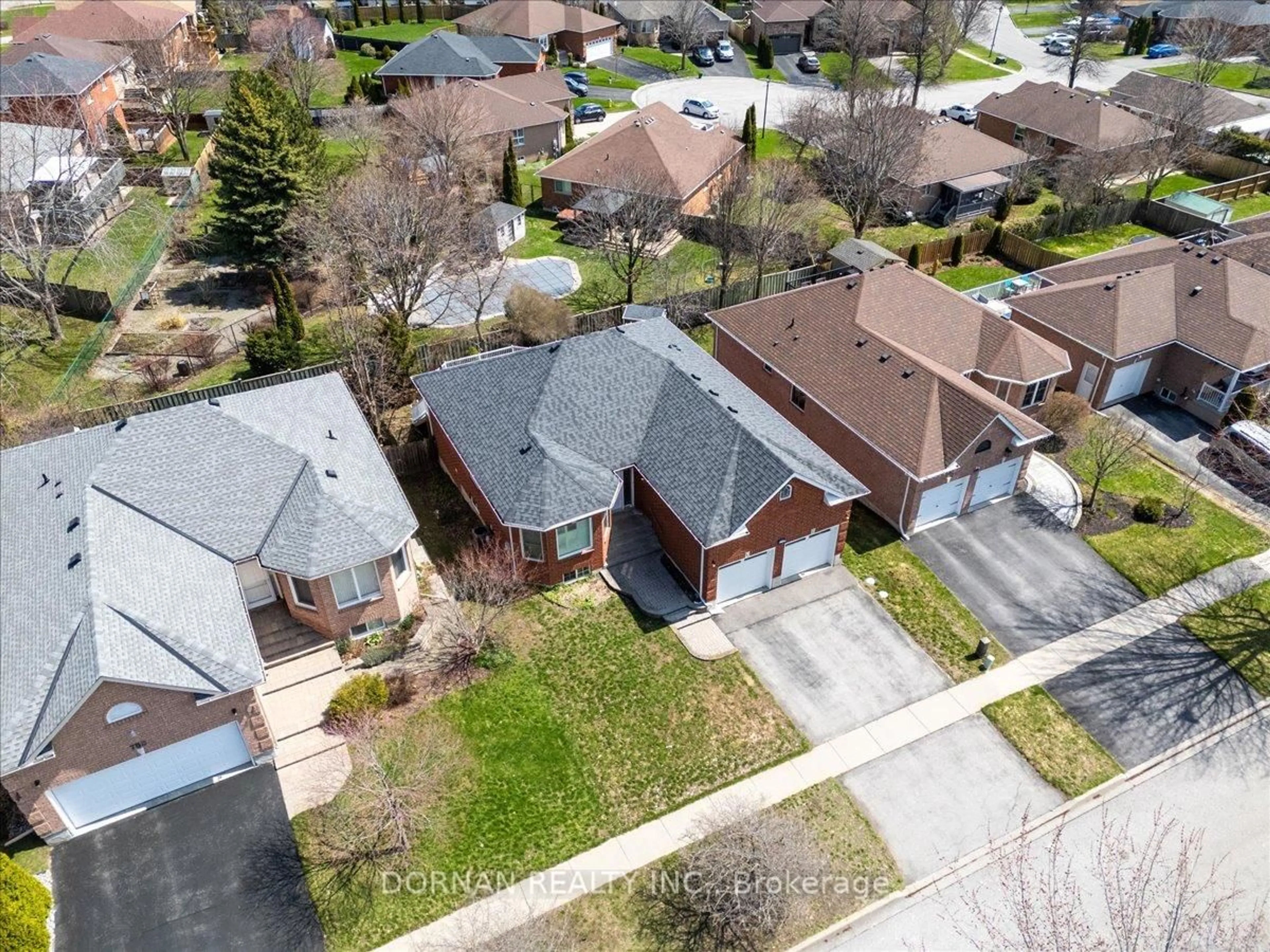 A pic from outside/outdoor area/front of a property/back of a property/a pic from drone, street for 754 Munson Cres, Cobourg Ontario K9A 5N9