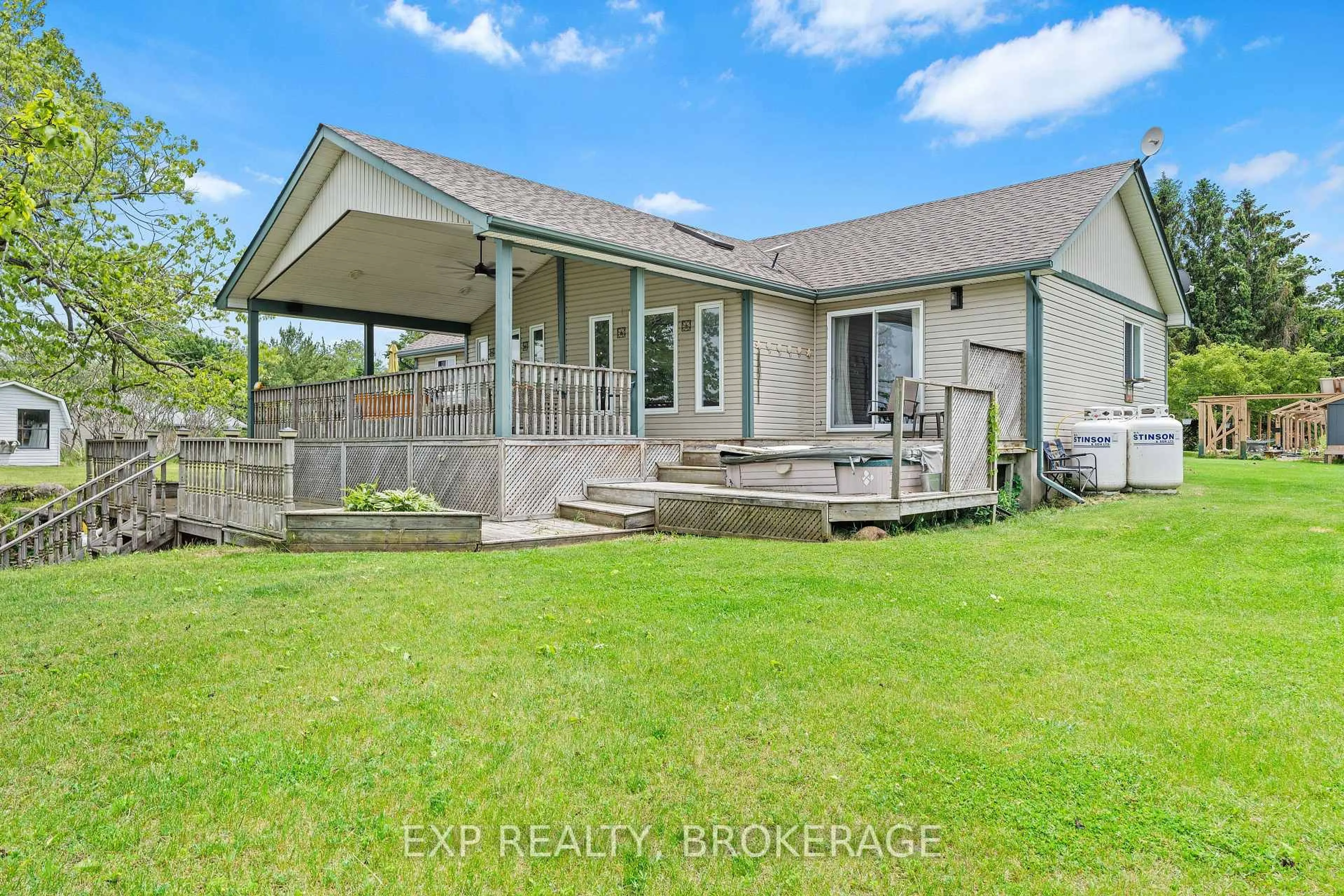 Patio, unknown for 168B GOLD COAST Lane, Wolfe Island Ontario K0H 2Y0