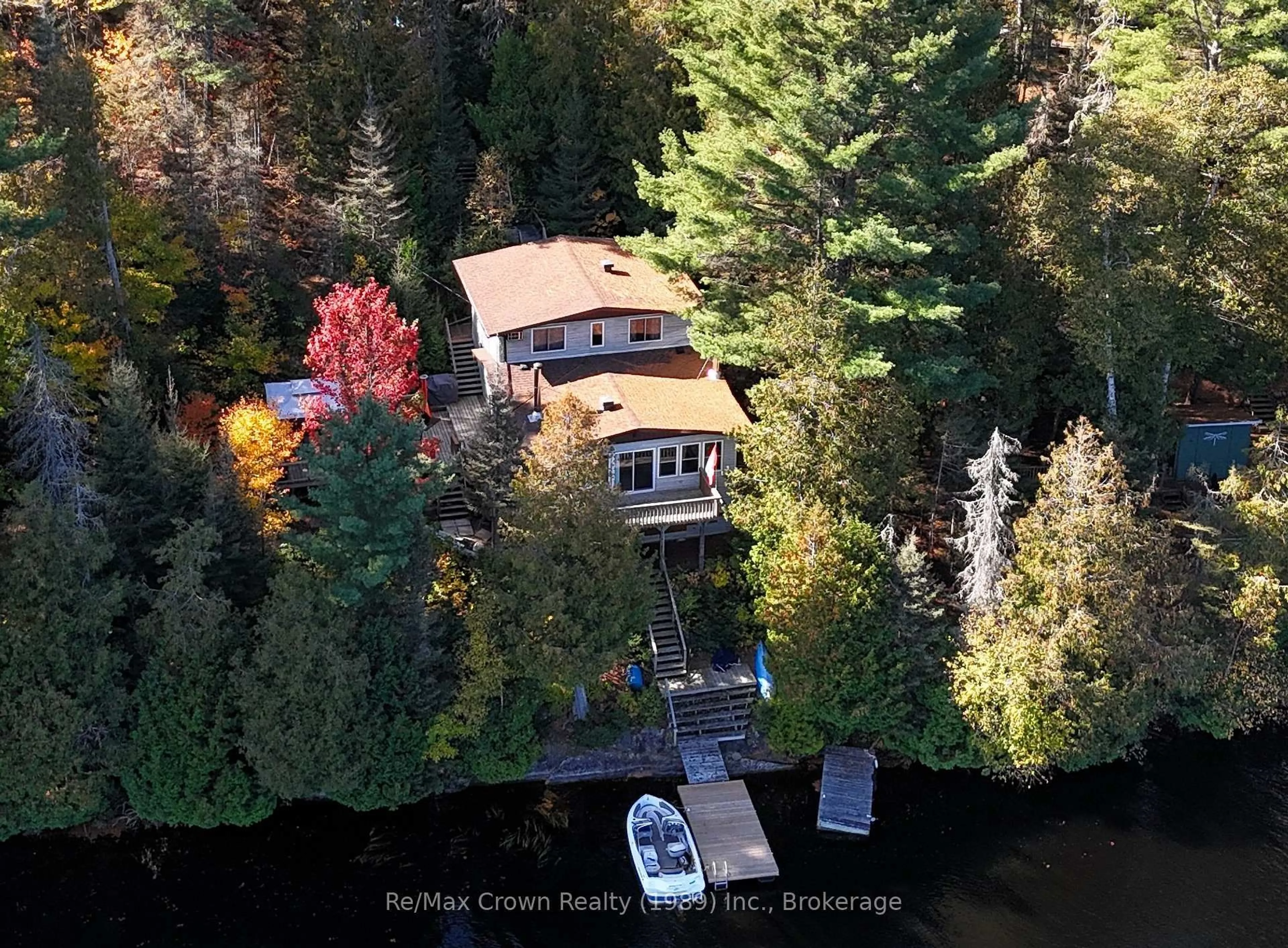 A pic from outside/outdoor area/front of a property/back of a property/a pic from drone, water/lake/river/ocean view for 149 White Pine Rd, Unorganized Townships Ontario P0H 2K0