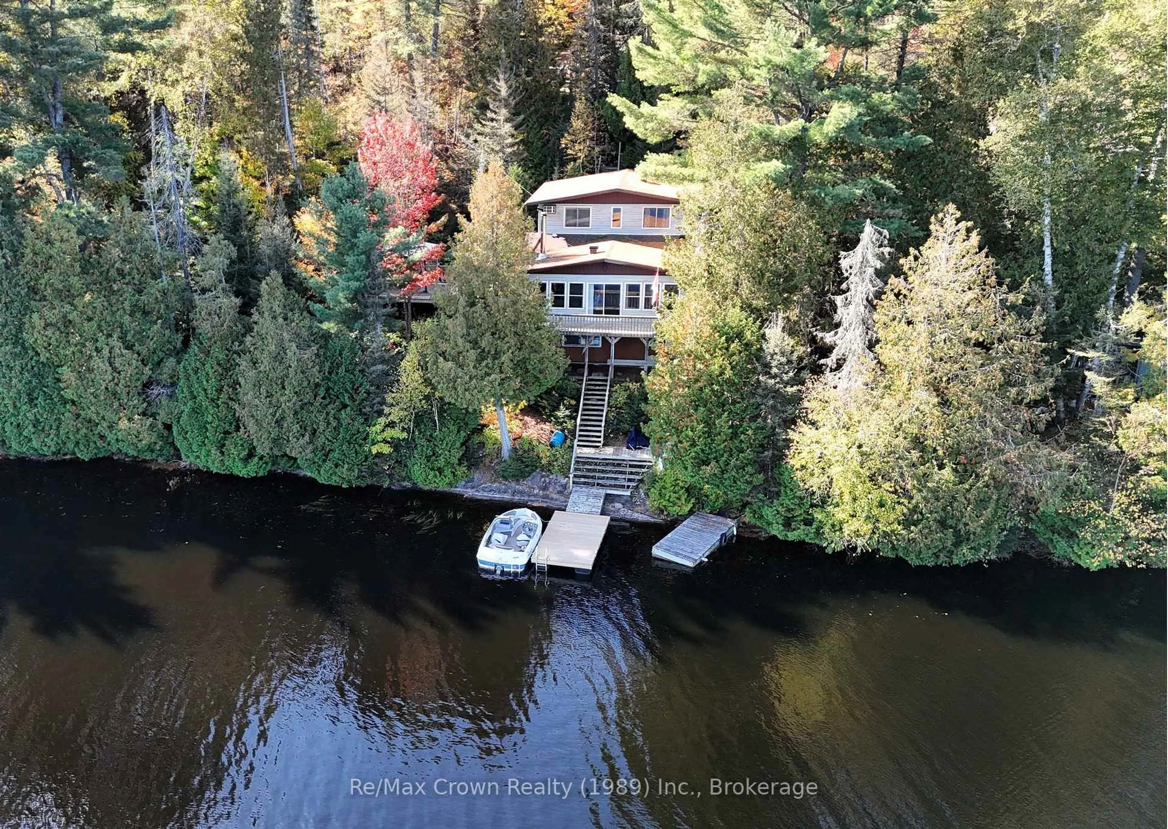 A pic from outside/outdoor area/front of a property/back of a property/a pic from drone, water/lake/river/ocean view for 149 White Pine Rd, Unorganized Townships Ontario P0H 2K0