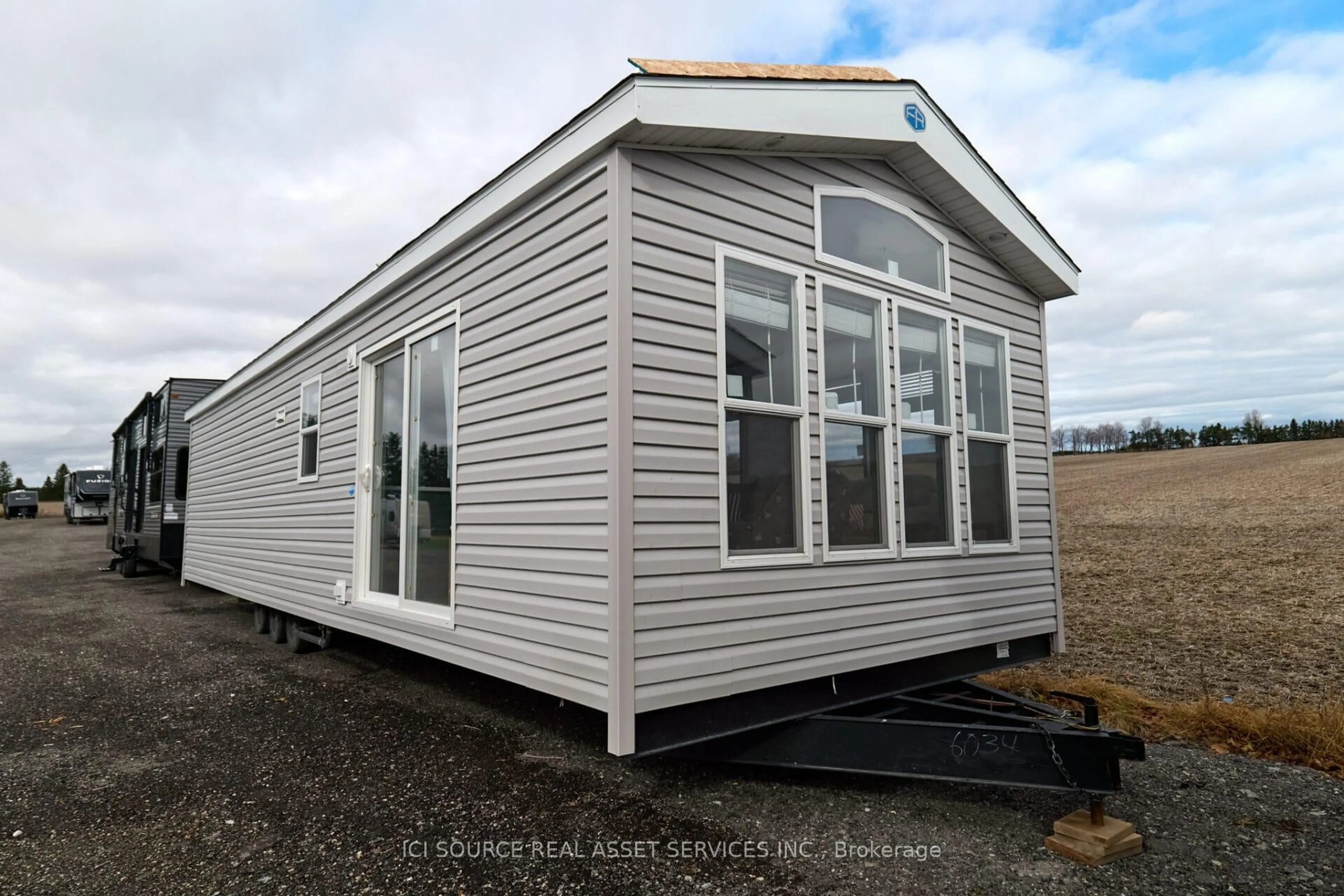 Home with vinyl exterior material, building for 1336 S Morrison Lake Rd #JUNIPR, Gravenhurst Ontario P0E 1G0