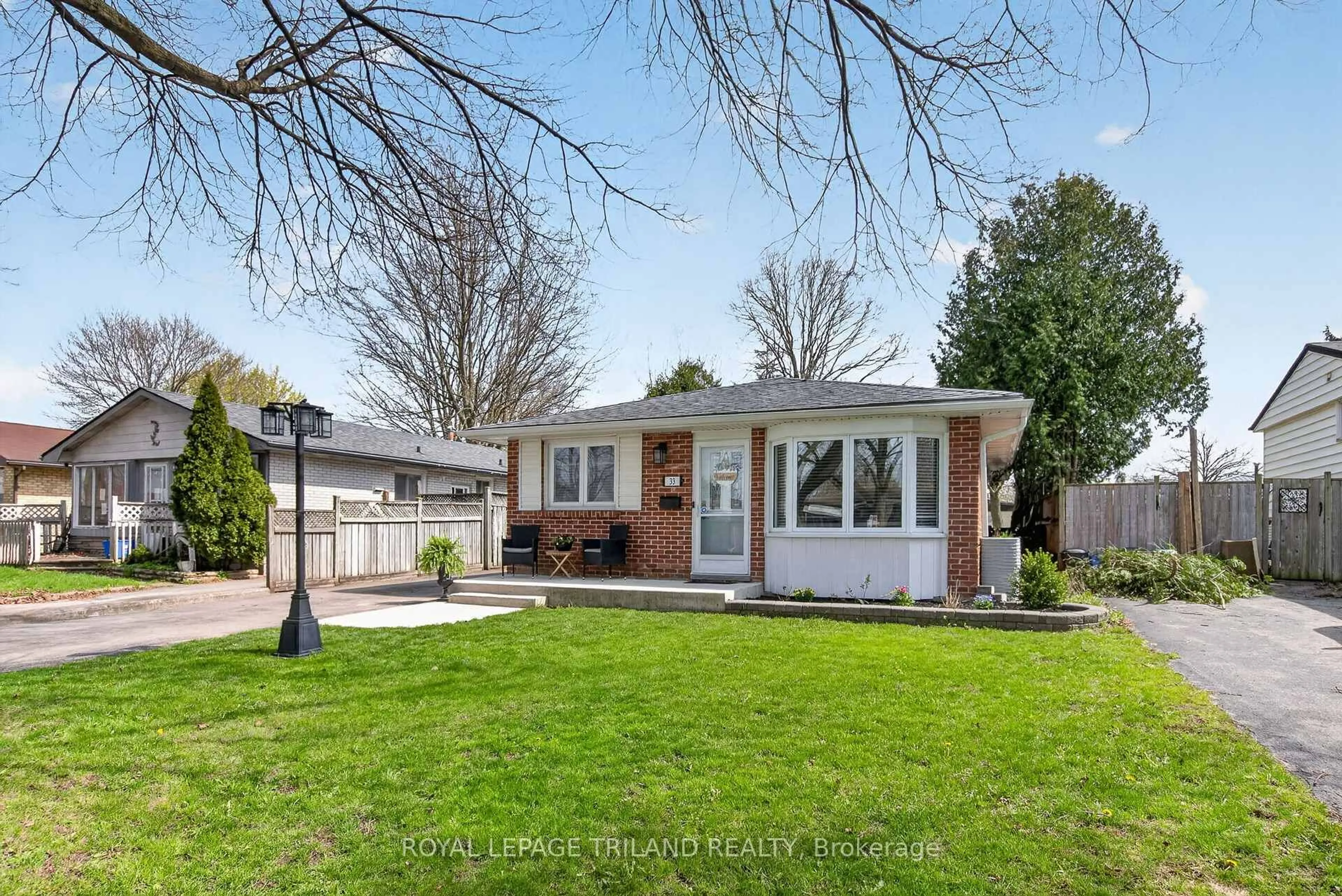 Home with vinyl exterior material, street for 33 Buchan Rd, London East Ontario N5V 1K9